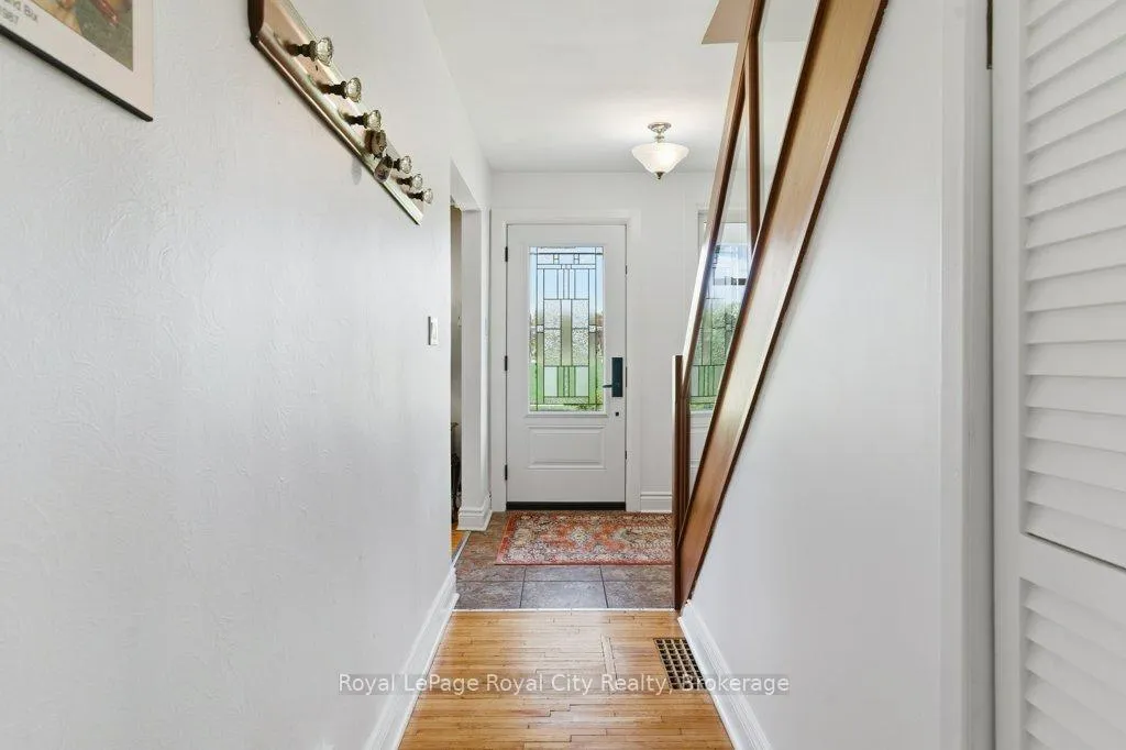 Photo 6 of 104 Kathleen Street, Guelph, Exhibition Park — HOMEH