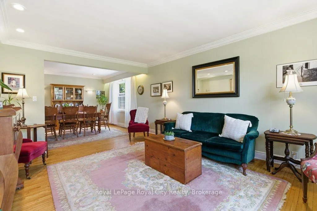 Photo 7 of 104 Kathleen Street, Guelph, Exhibition Park — HOMEH