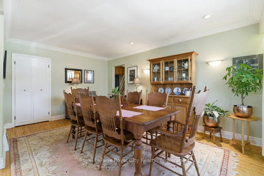 Photo 10 of 104 Kathleen Street, Guelph, Exhibition Park — HOMEH