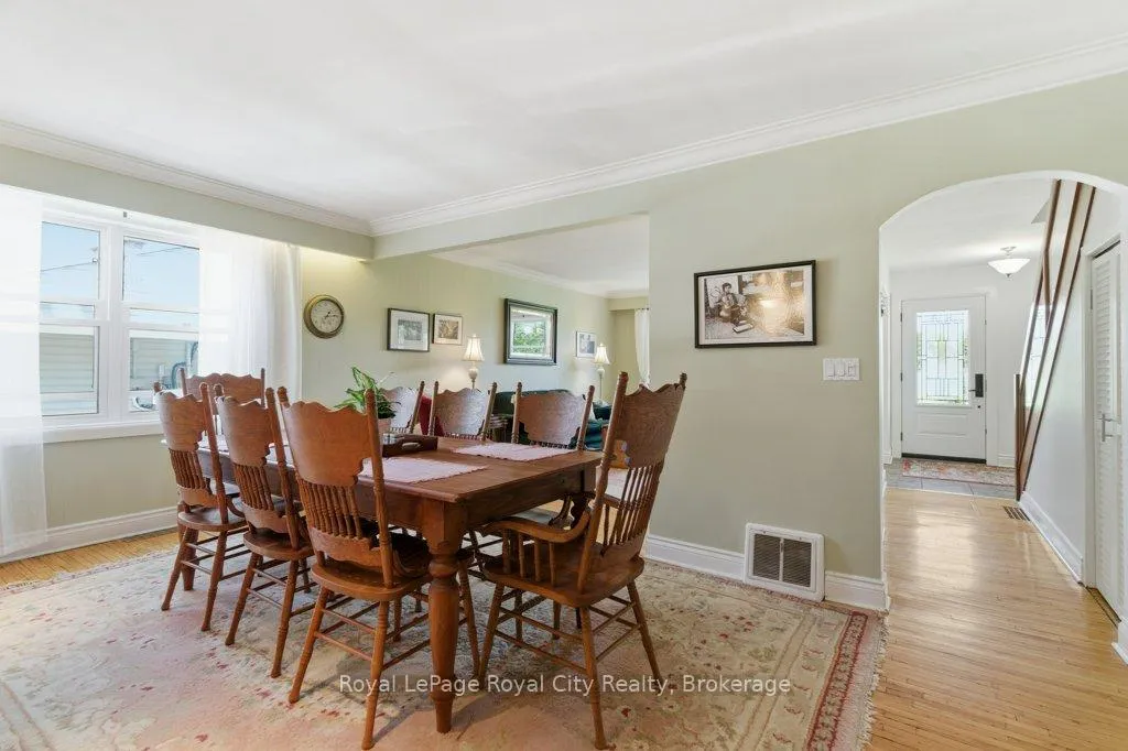 Photo 11 of 104 Kathleen Street, Guelph, Exhibition Park — HOMEH