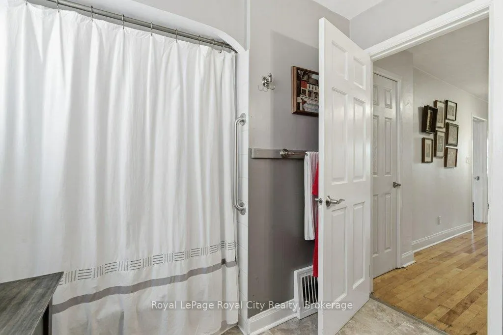 Photo 33 of 104 Kathleen Street, Guelph, Exhibition Park — HOMEH