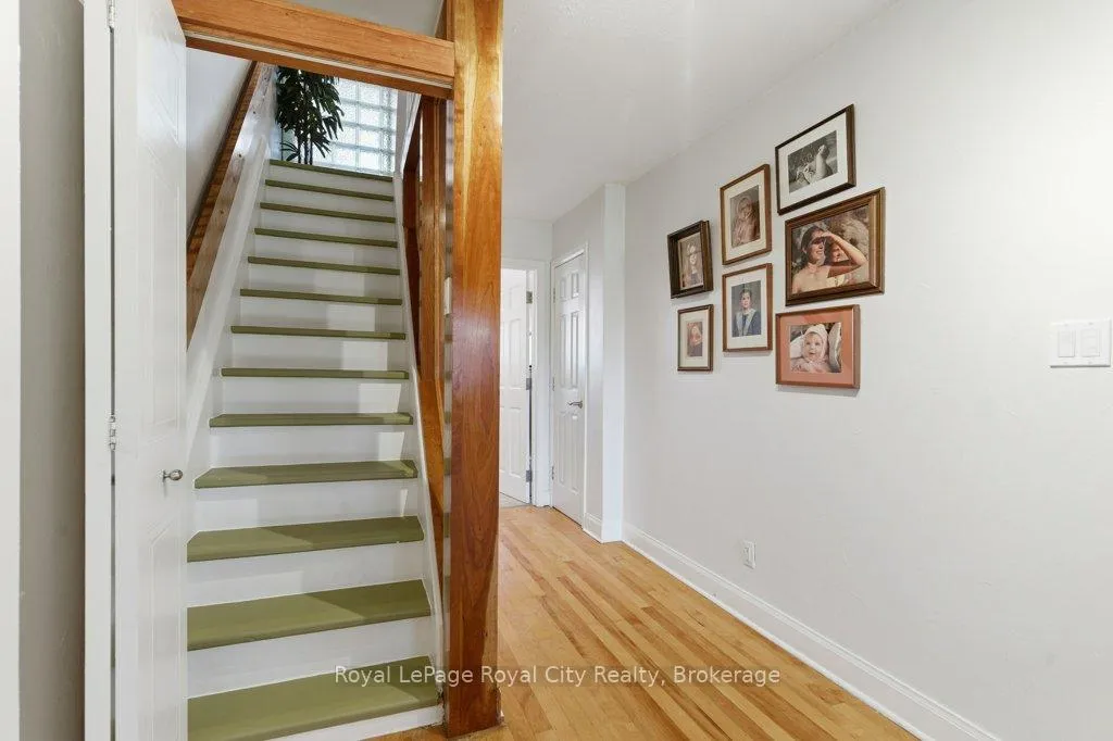 Photo 34 of 104 Kathleen Street, Guelph, Exhibition Park — HOMEH