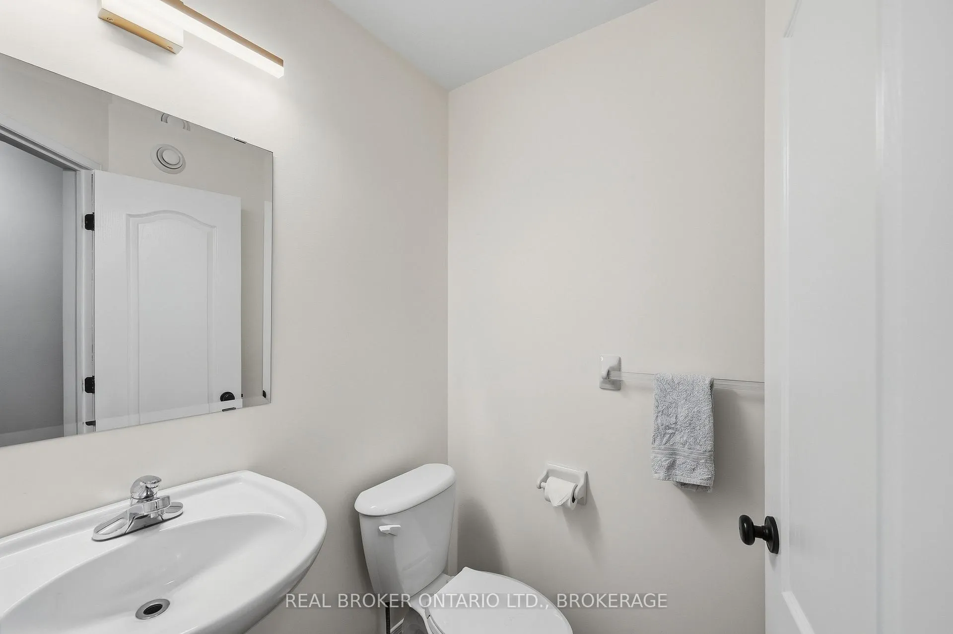 Photo 19 of 617 Walters Street, Kingston, Kingston East (Incl Barret Crt) — HOMEH