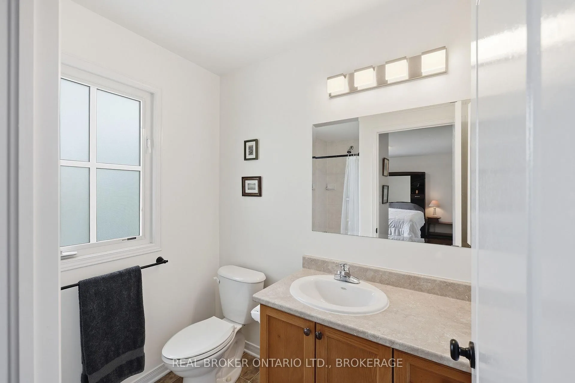 Photo 24 of 617 Walters Street, Kingston, Kingston East (Incl Barret Crt) — HOMEH