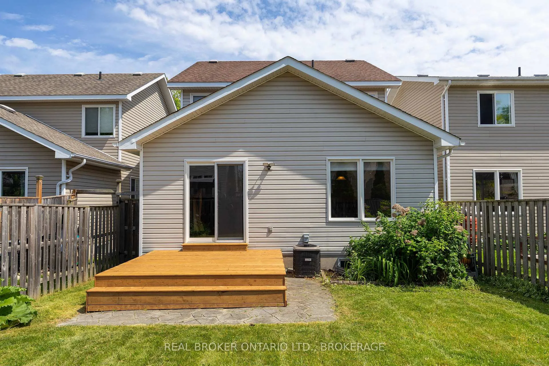 Photo 42 of 617 Walters Street, Kingston, Kingston East (Incl Barret Crt) — HOMEH