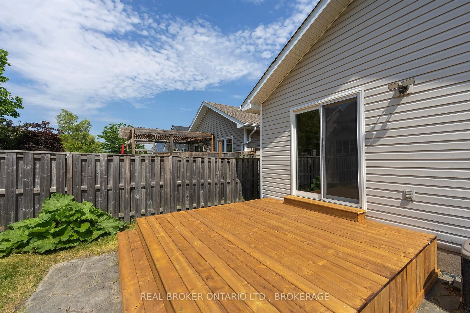 Photo 44 of 617 Walters Street, Kingston, Kingston East (Incl Barret Crt) — HOMEH