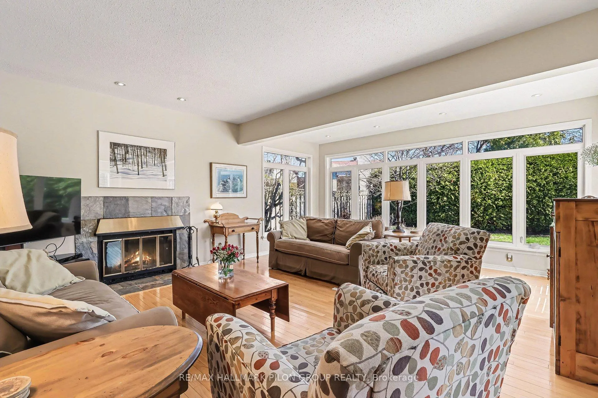 Photo 2 of 6321 Beausejour Drive, Ottawa, Chateauneuf — HOMEH