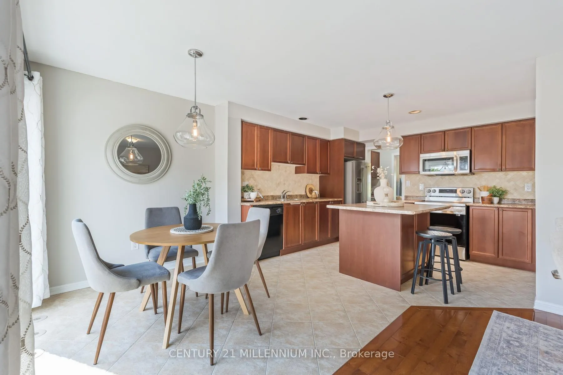 Photo 14 of 699 Cargill Path, Milton, Coates — HOMEH