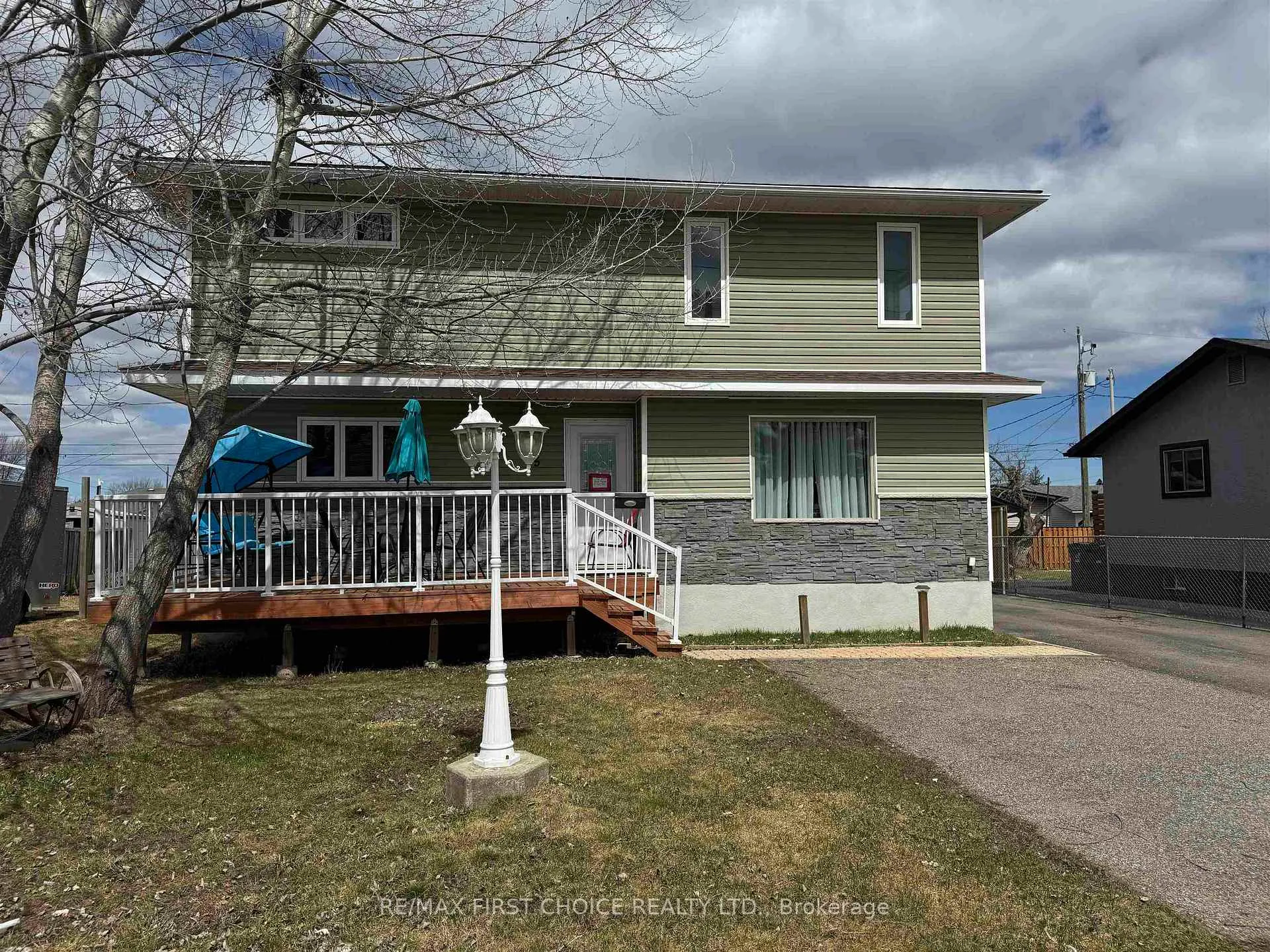 Photo 1 of 125 Walsh Street W, Thunder Bay, Green Acres — HOMEH
