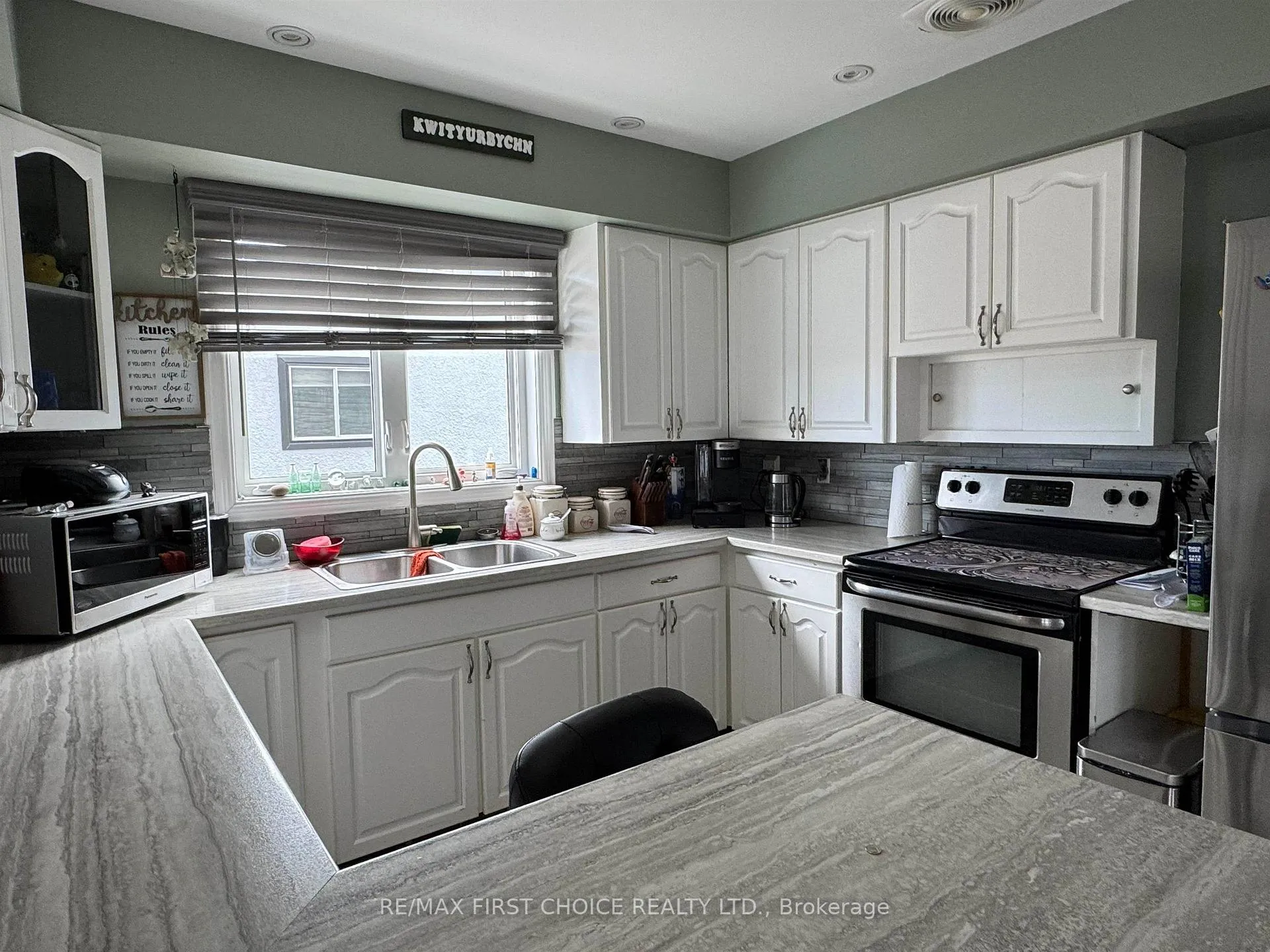 Photo 5 of 125 Walsh Street W, Thunder Bay, Green Acres — HOMEH