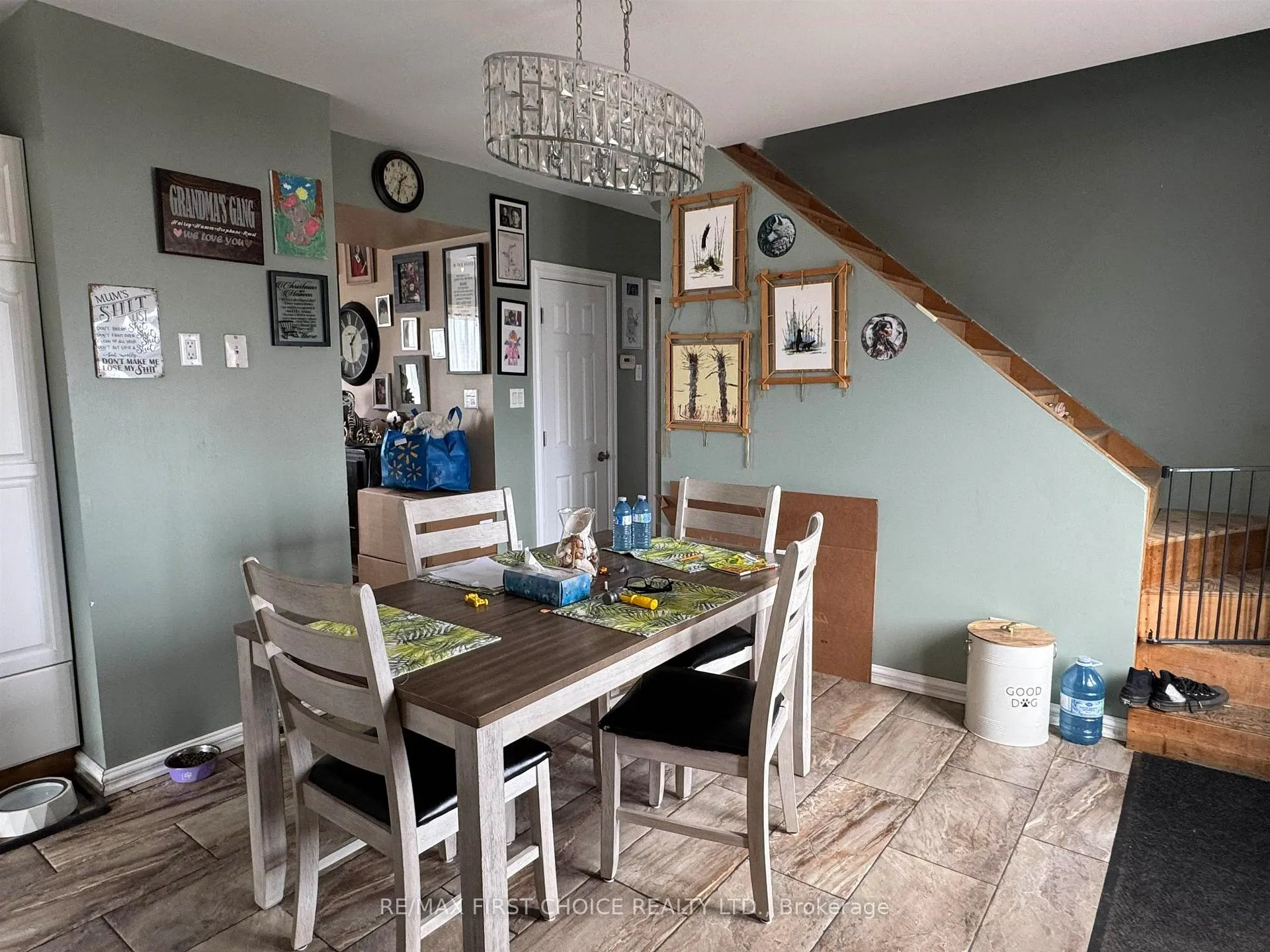 Photo 8 of 125 Walsh Street W, Thunder Bay, Green Acres — HOMEH