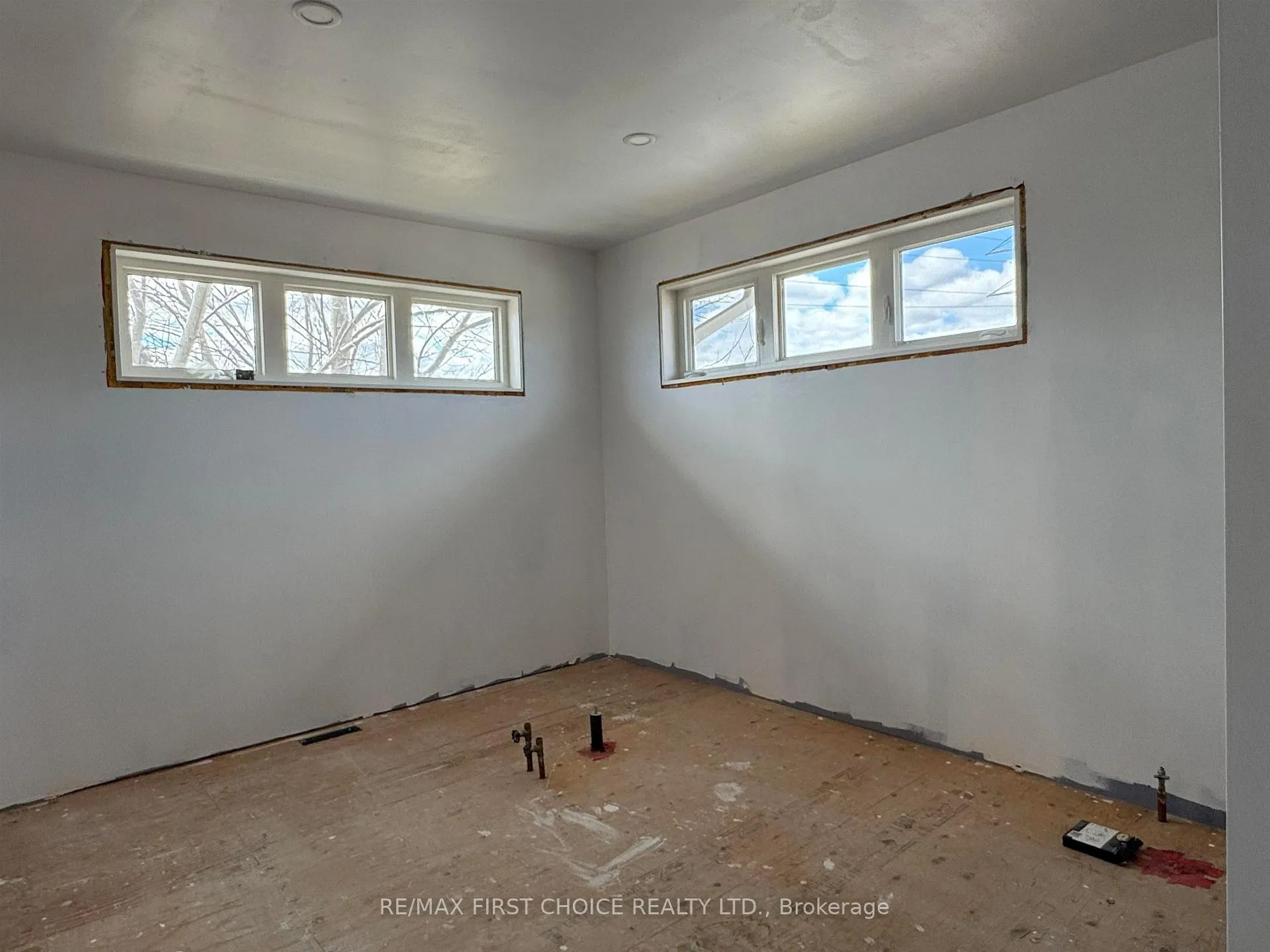 Photo 21 of 125 Walsh Street W, Thunder Bay, Green Acres — HOMEH