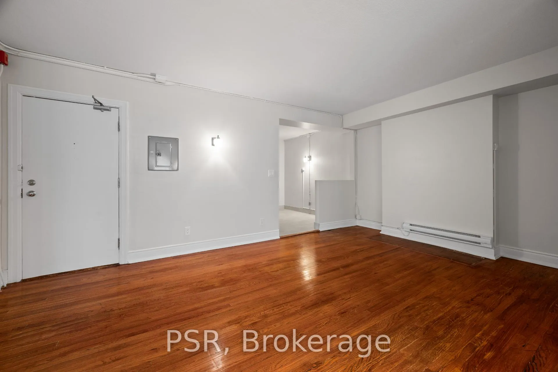 Photo 5 of Unit 45, 8 St Thomas Street, Toronto, Bay Street Corridor — HOMEH