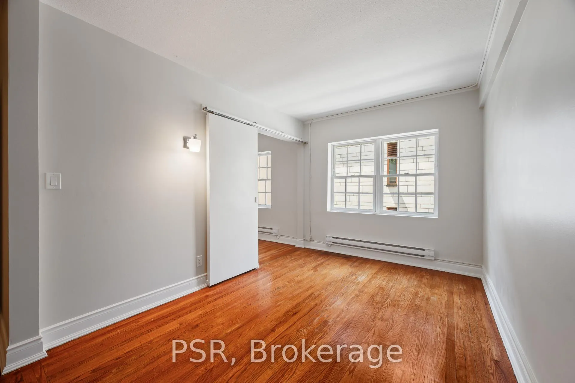 Photo 13 of Unit 45, 8 St Thomas Street, Toronto, Bay Street Corridor — HOMEH