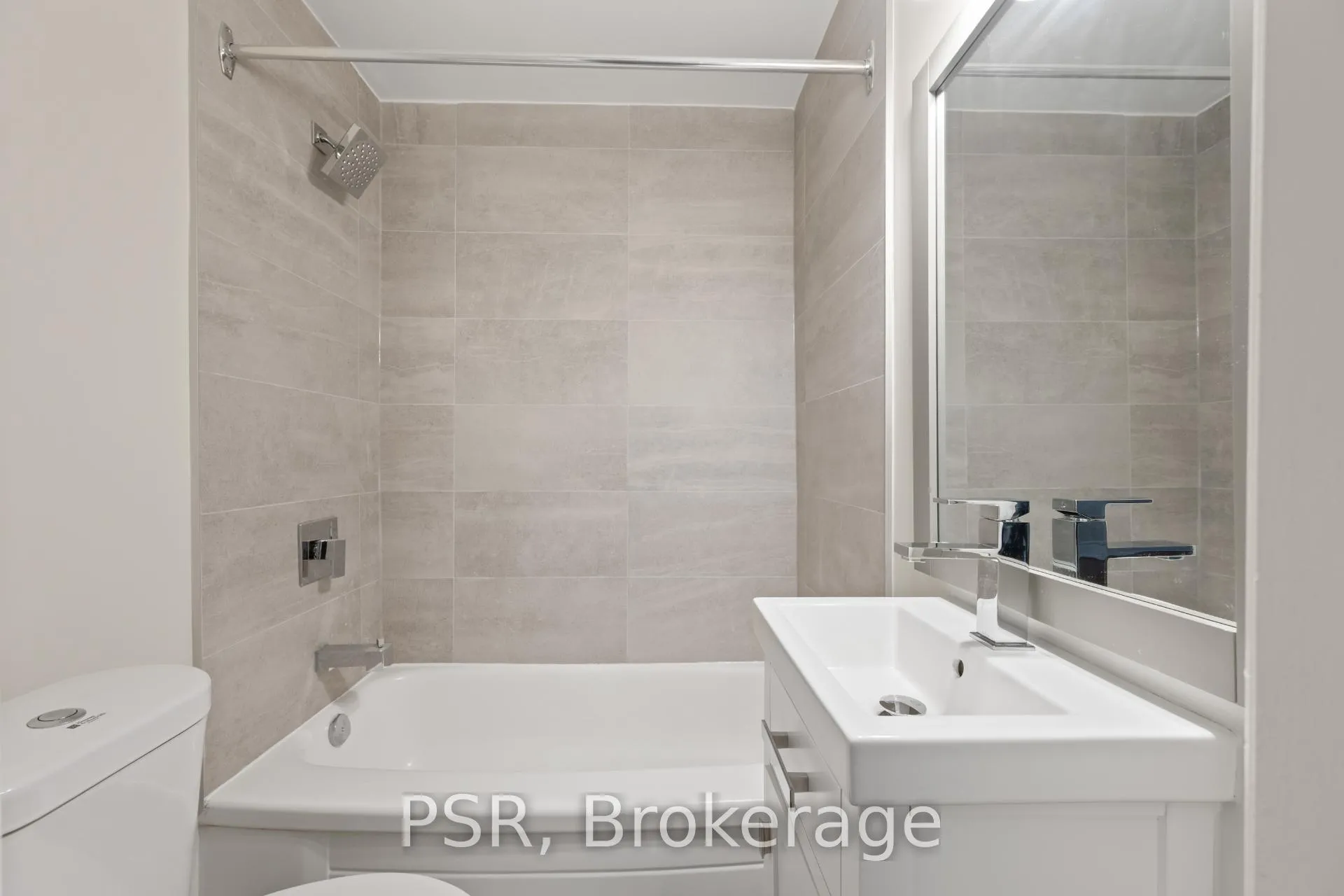 Photo 17 of Unit 45, 8 St Thomas Street, Toronto, Bay Street Corridor — HOMEH