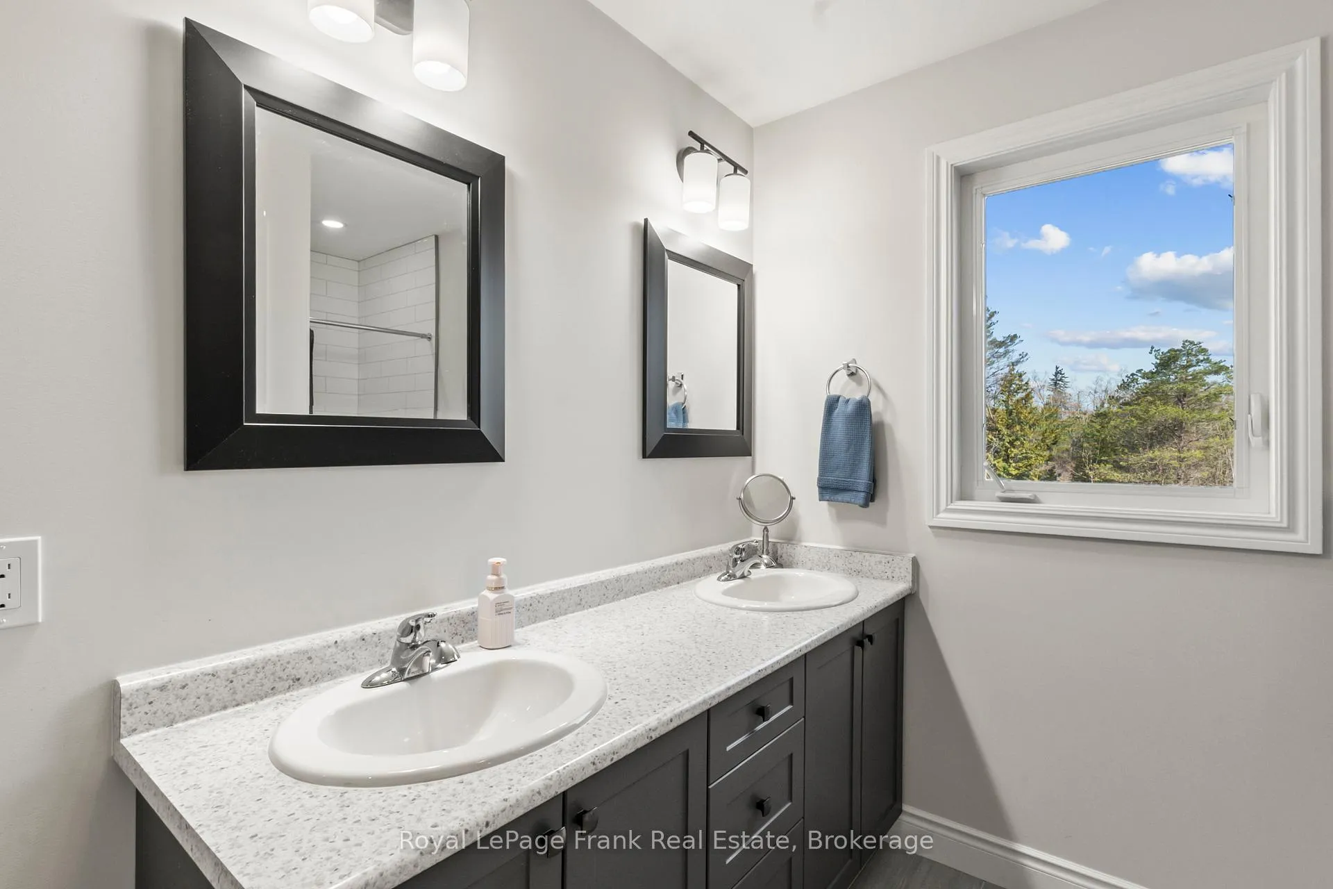Photo 16 of 12 Coldbrook Drive, Cavan Monaghan, Millbrook Village — HOMEH