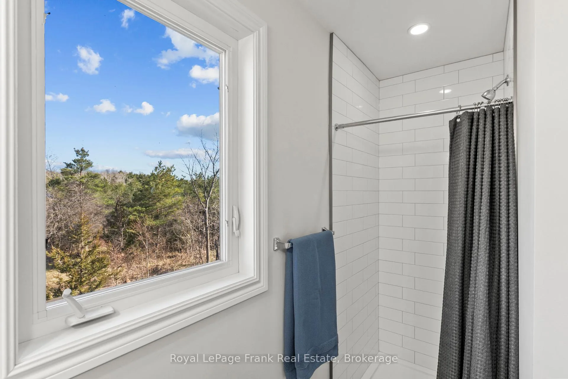 Photo 17 of 12 Coldbrook Drive, Cavan Monaghan, Millbrook Village — HOMEH