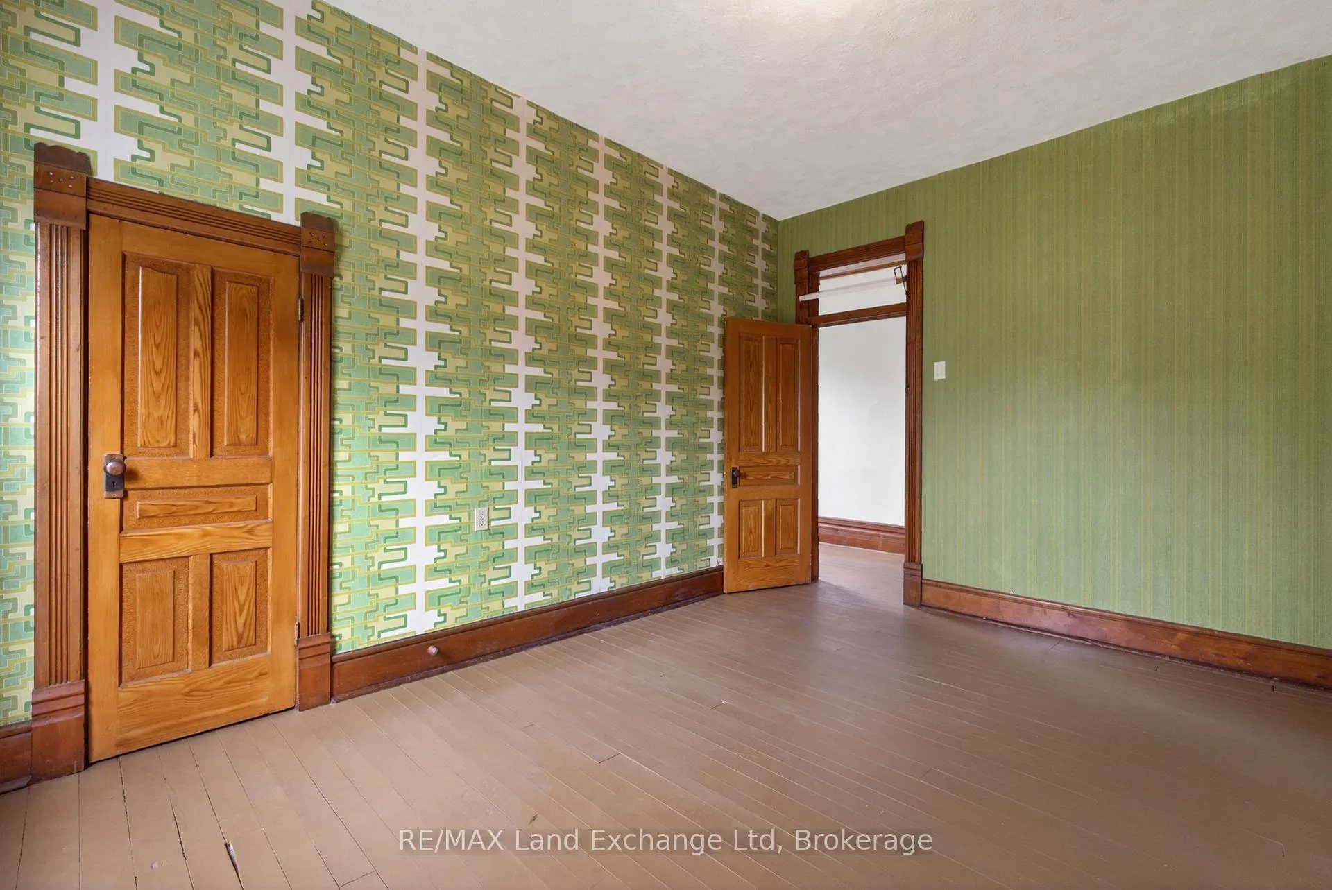 Photo 20 of 484 Queen Street, North Huron, Blyth — HOMEH