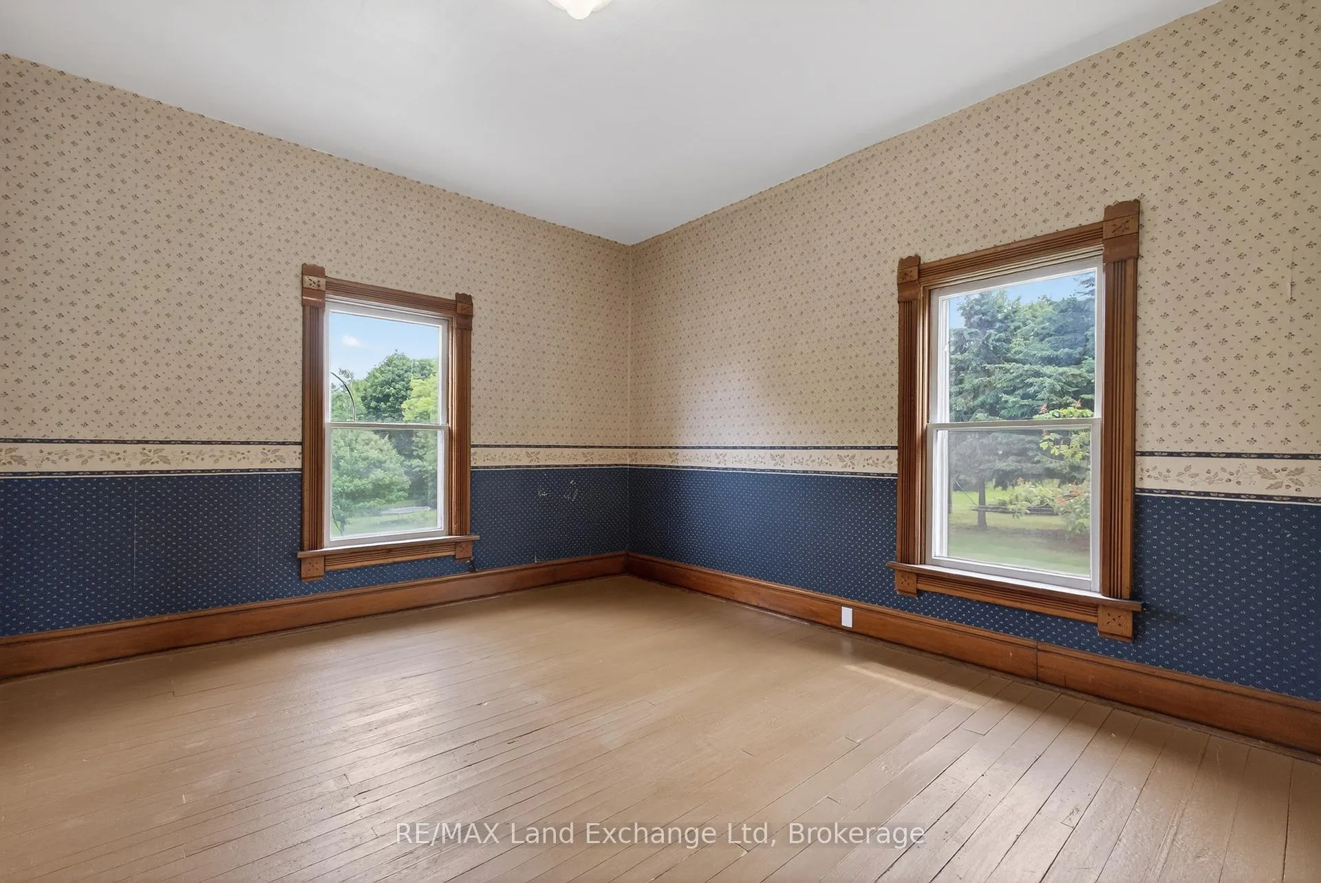 Photo 25 of 484 Queen Street, North Huron, Blyth — HOMEH