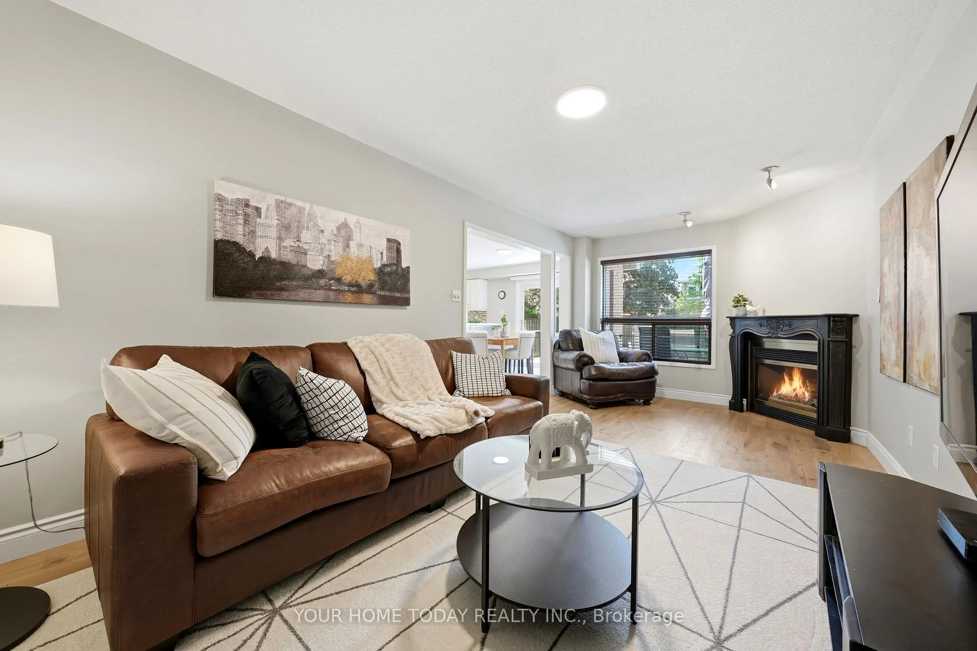 Photo 13 of 5 Curry Crescent, Halton Hills, Georgetown — HOMEH