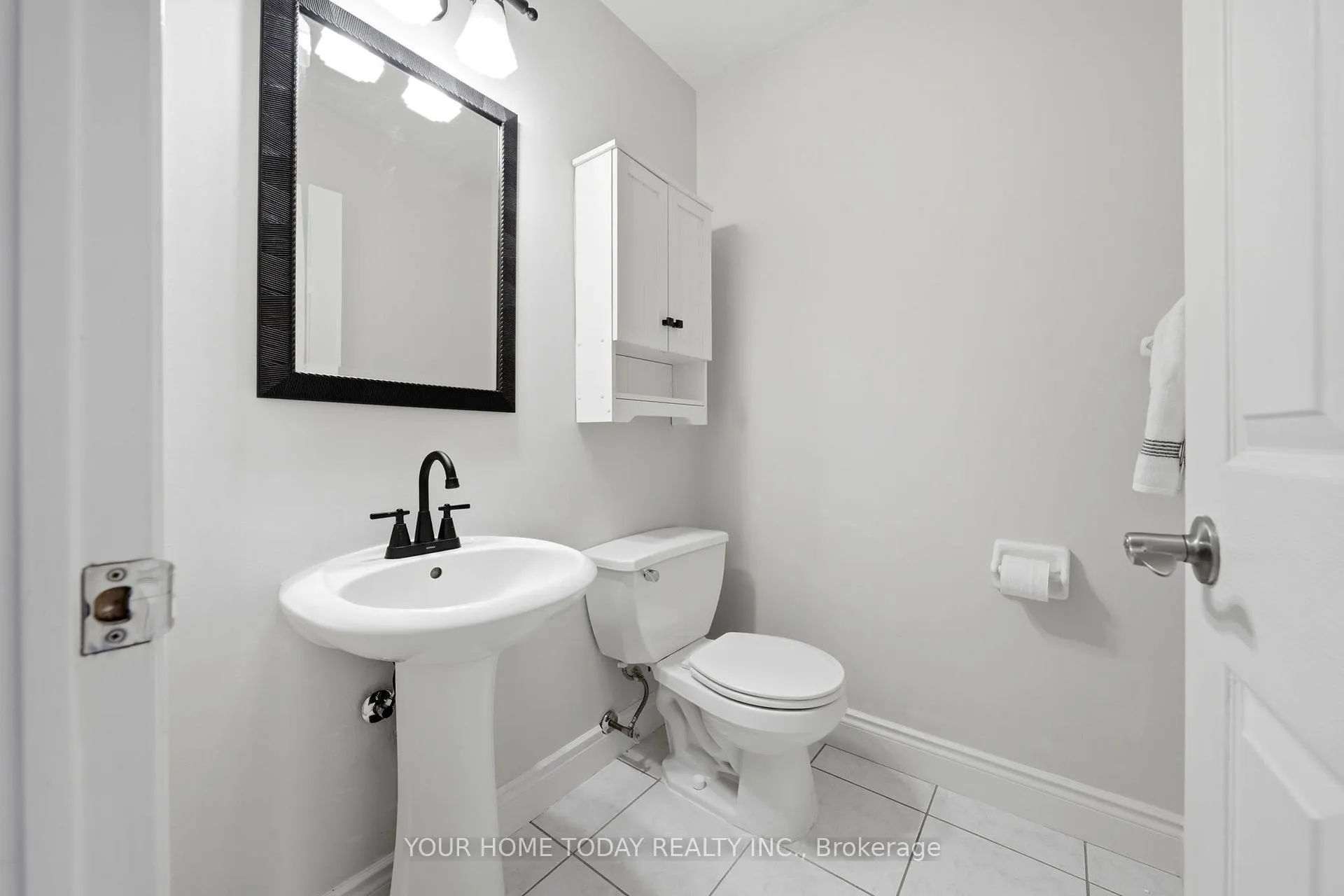 Photo 15 of 5 Curry Crescent, Halton Hills, Georgetown — HOMEH