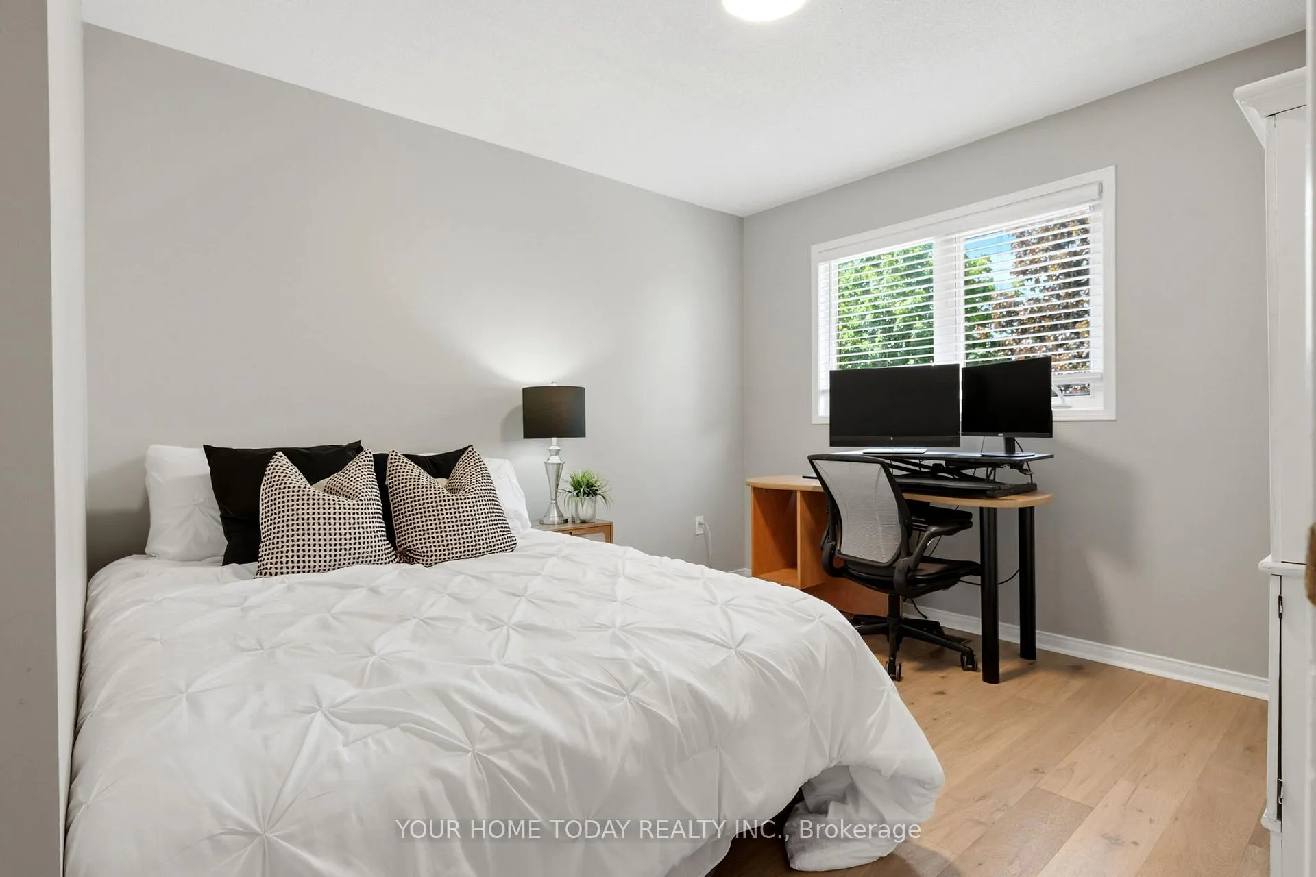 Photo 26 of 5 Curry Crescent, Halton Hills, Georgetown — HOMEH