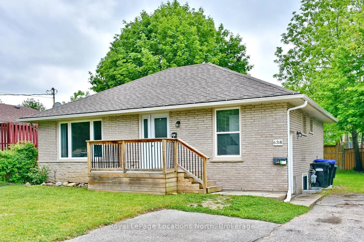Photo 2 of 638 Oak Street, Collingwood — HOMEH