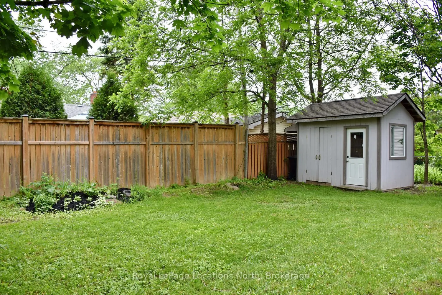 Photo 7 of 638 Oak Street, Collingwood — HOMEH