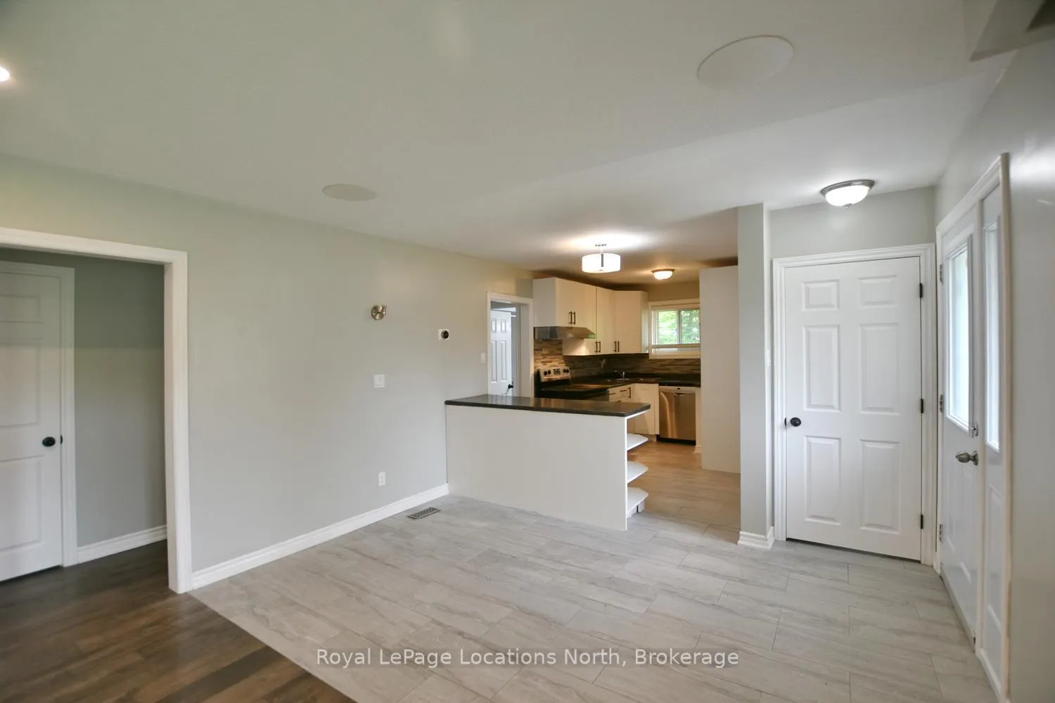 Photo 11 of 638 Oak Street, Collingwood — HOMEH