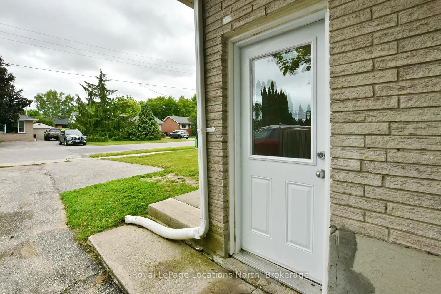 Photo 33 of 638 Oak Street, Collingwood — HOMEH