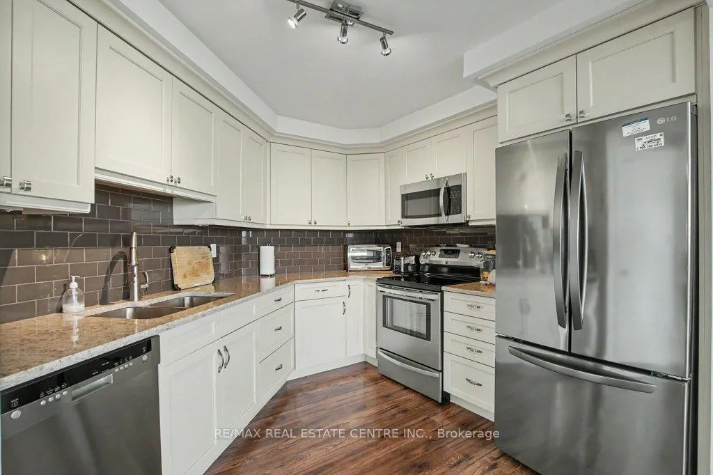 Photo 19 of Unit 604, 26 Hall Road, Halton Hills, Georgetown — HOMEH
