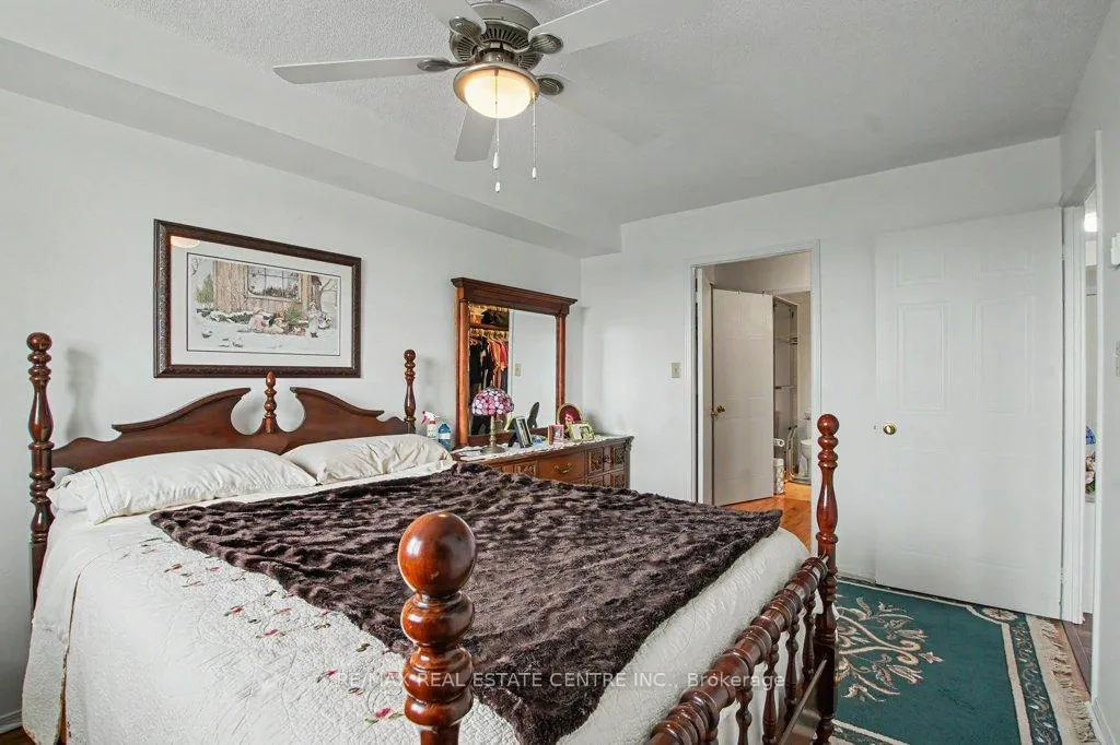 Photo 25 of Unit 604, 26 Hall Road, Halton Hills, Georgetown — HOMEH