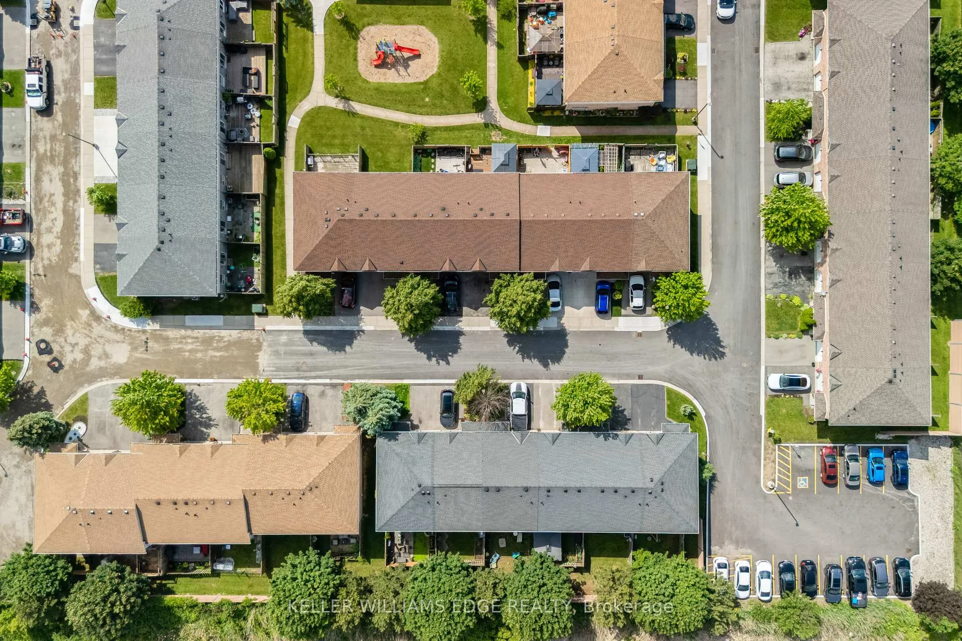 Photo 26 of Unit 35, 39 Pinewoods Drive, Hamilton, Stoney Creek Mountain — HOMEH