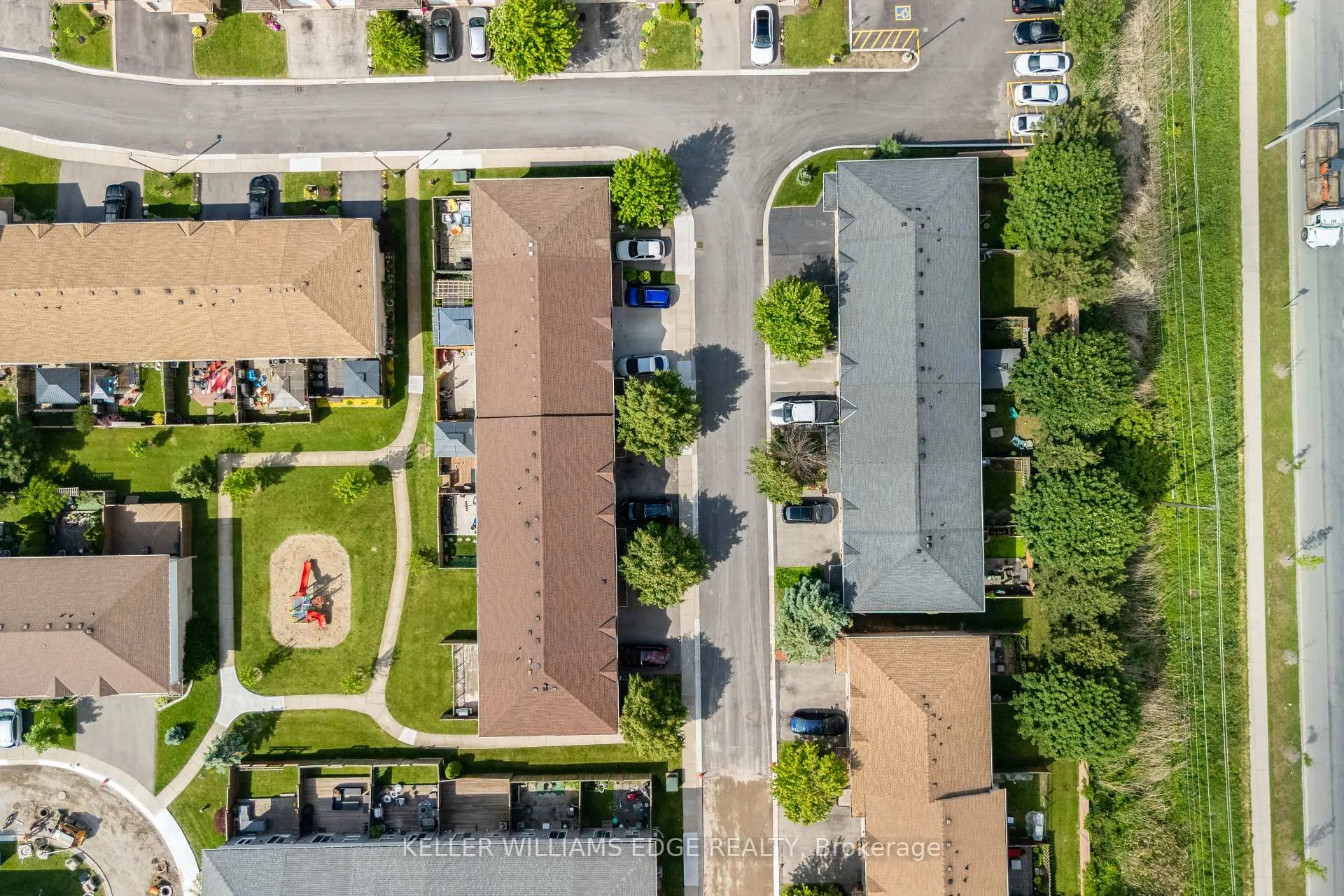 Photo 25 of Unit 35, 39 Pinewoods Drive, Hamilton, Stoney Creek Mountain — HOMEH