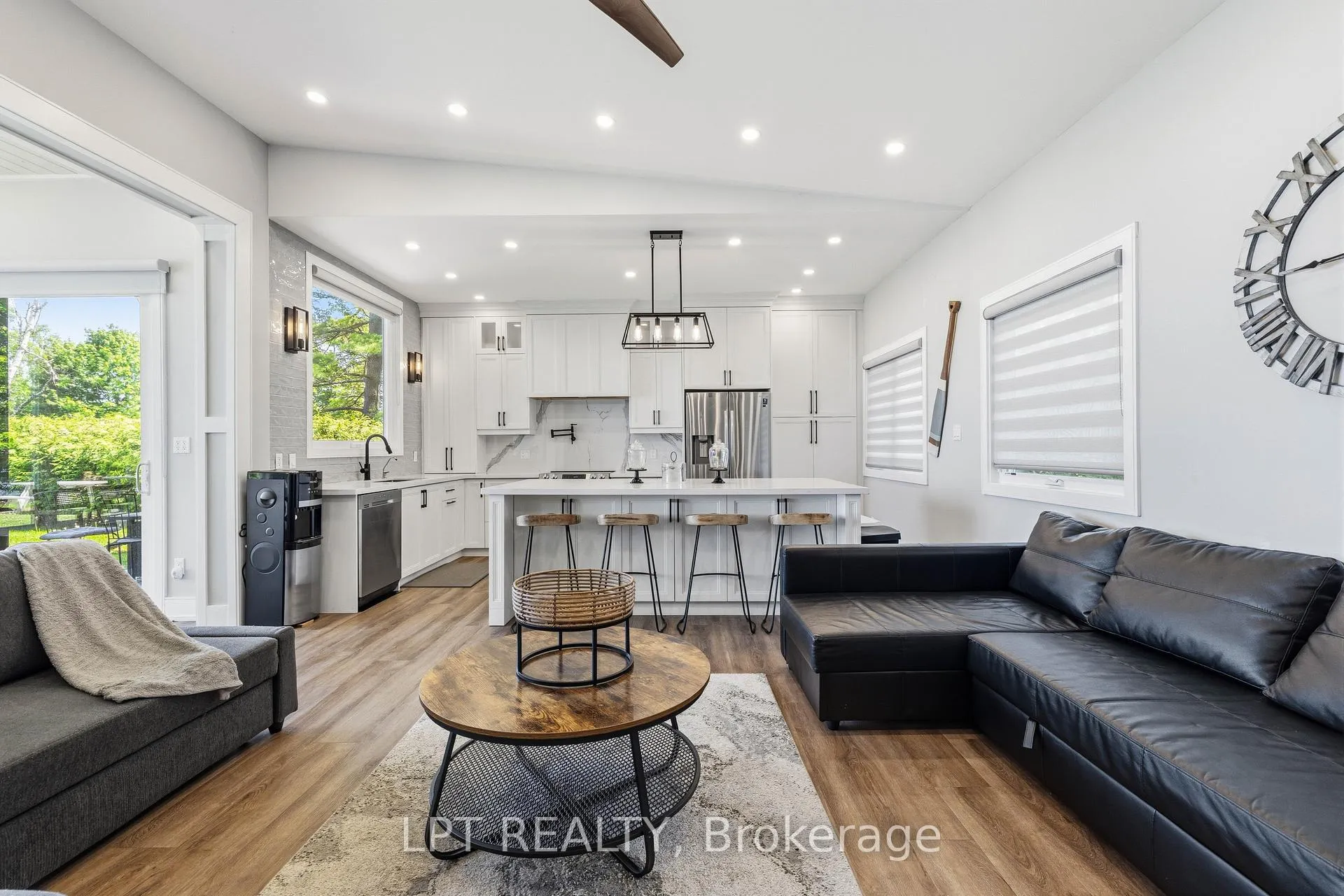 Photo 14 of 23 Doyle Beach Lane, Georgina, Sutton & Jackson's Point — HOMEH