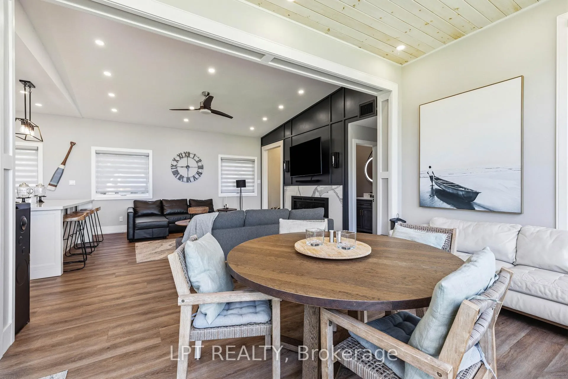 Photo 20 of 23 Doyle Beach Lane, Georgina, Sutton & Jackson's Point — HOMEH