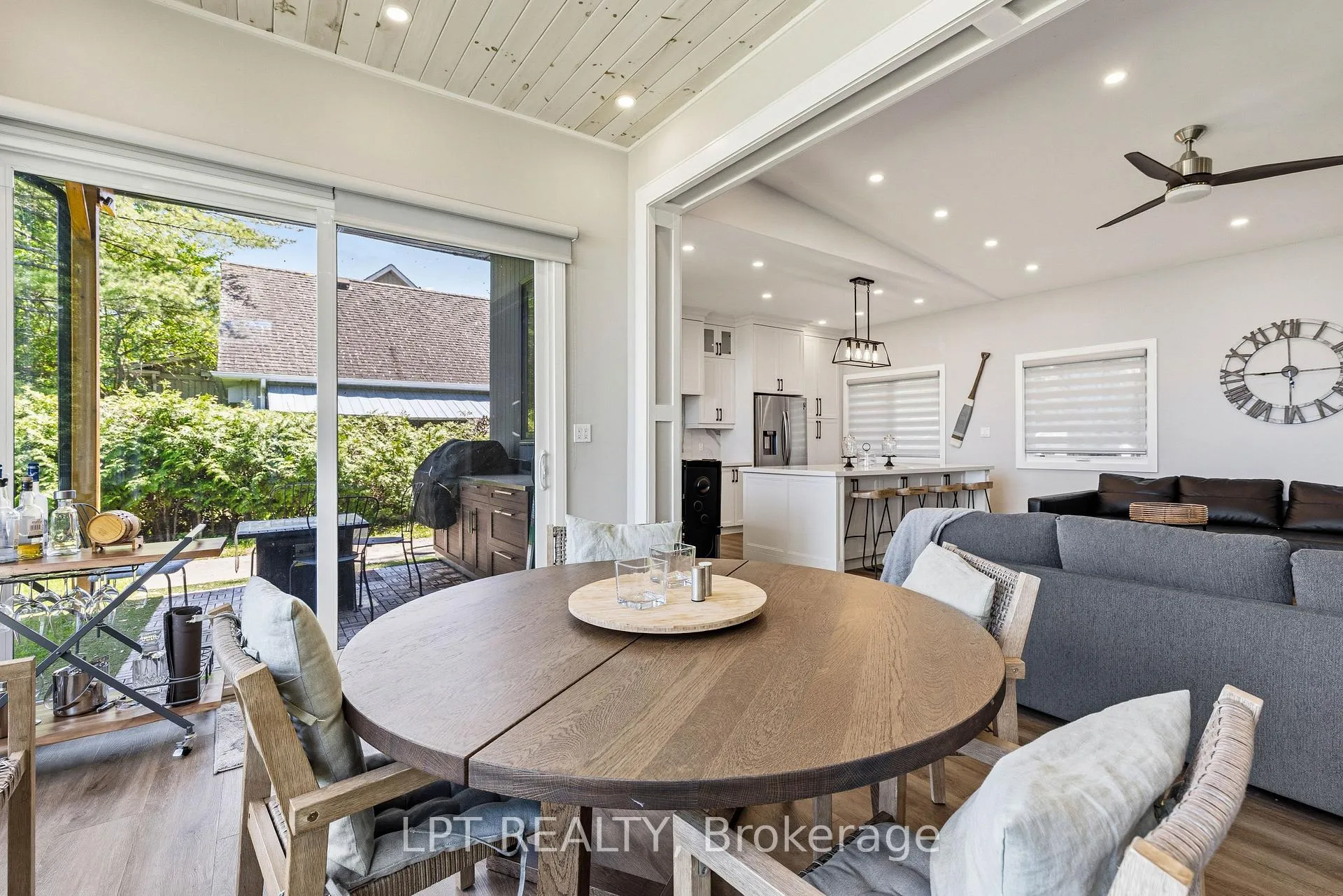 Photo 21 of 23 Doyle Beach Lane, Georgina, Sutton & Jackson's Point — HOMEH