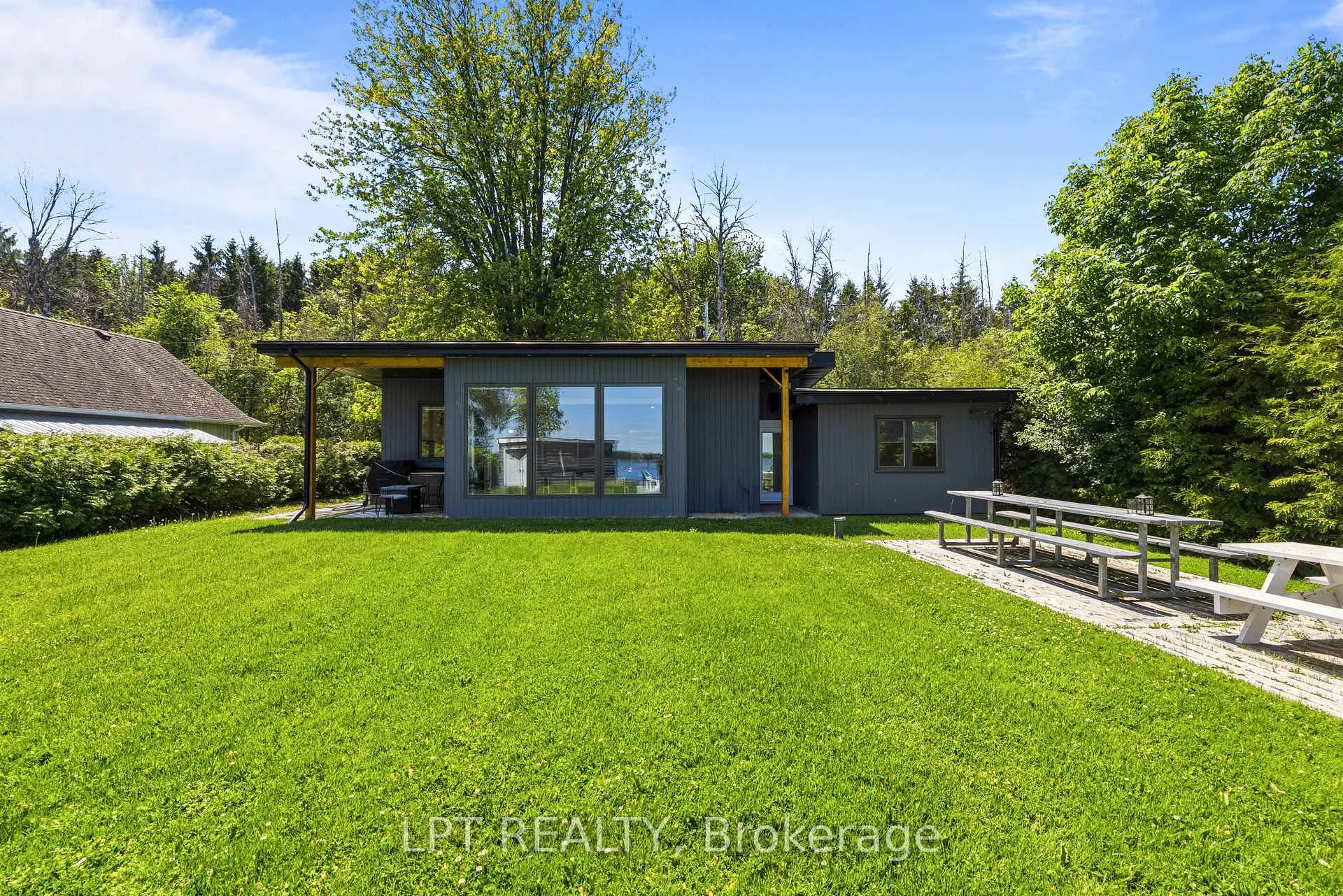 Photo 31 of 23 Doyle Beach Lane, Georgina, Sutton & Jackson's Point — HOMEH