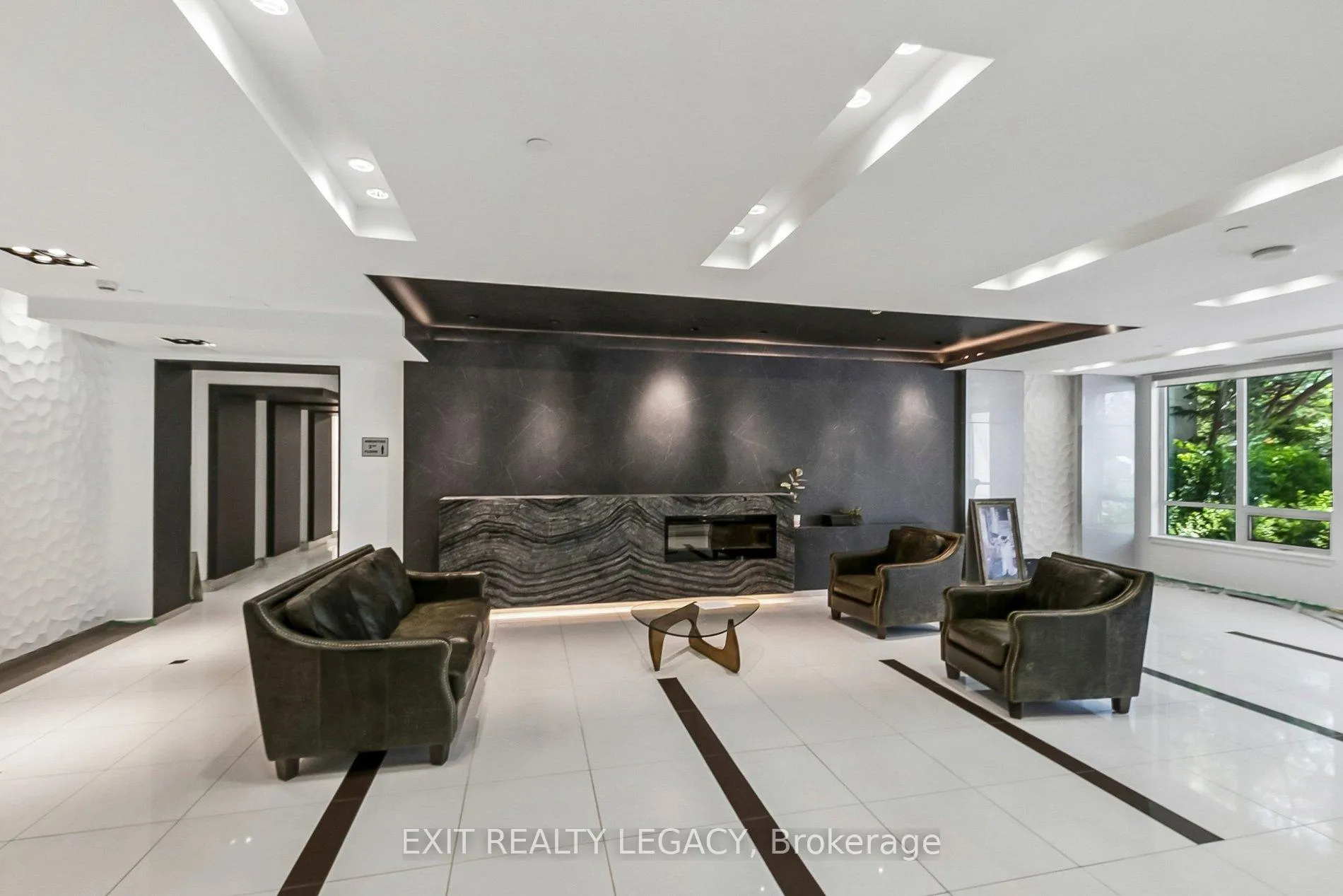 Photo 4 of Unit 710, 7167 Yonge Street, Markham, Grandview — HOMEH