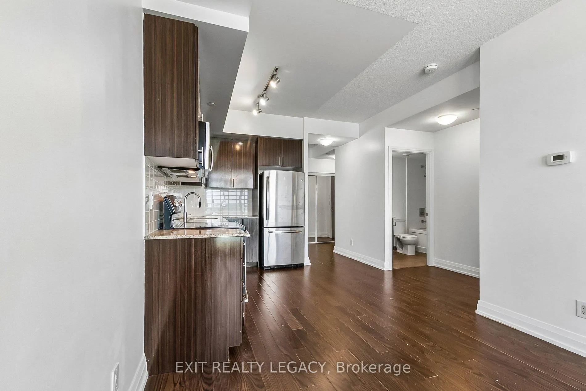 Photo 10 of Unit 710, 7167 Yonge Street, Markham, Grandview — HOMEH