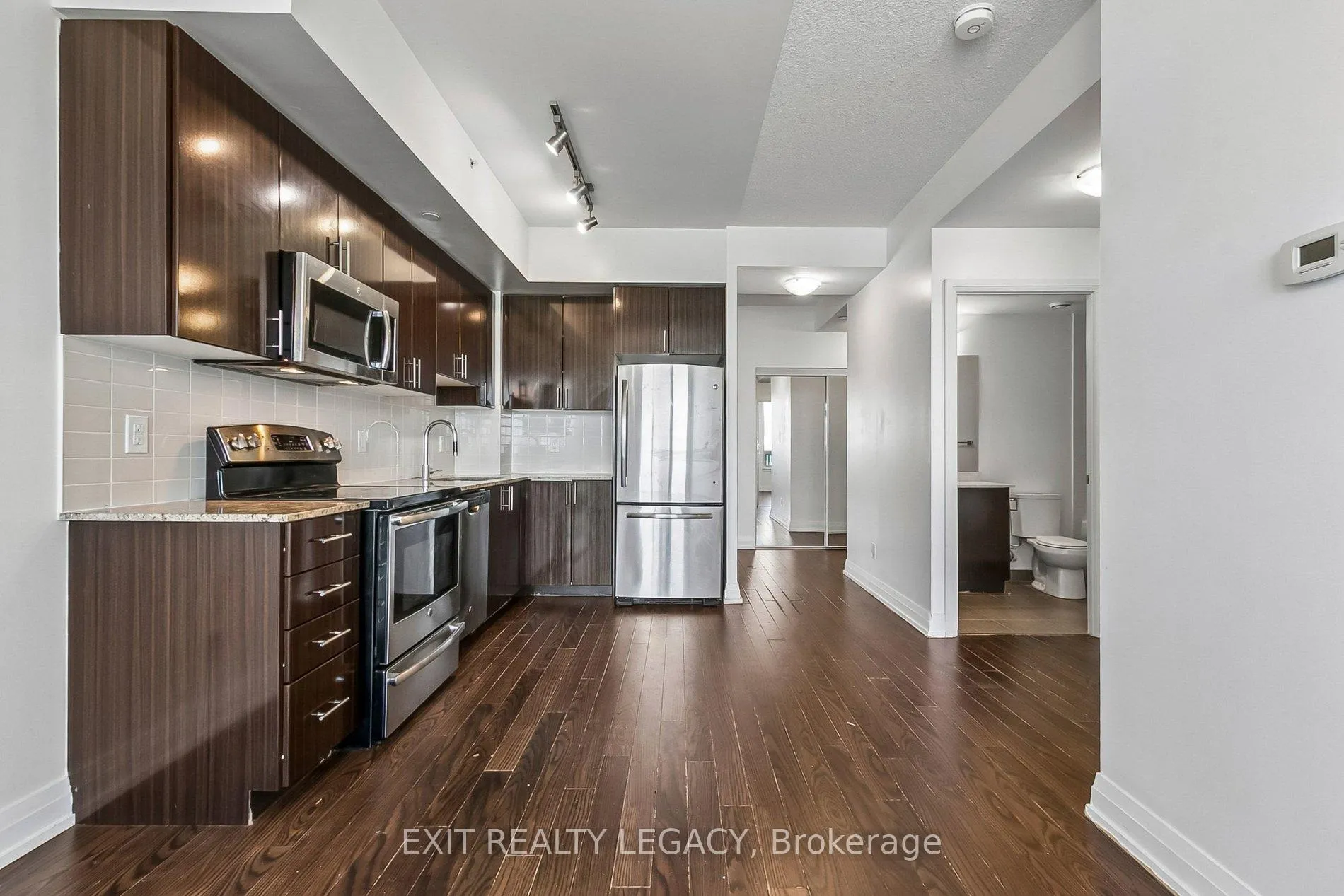 Photo 11 of Unit 710, 7167 Yonge Street, Markham, Grandview — HOMEH