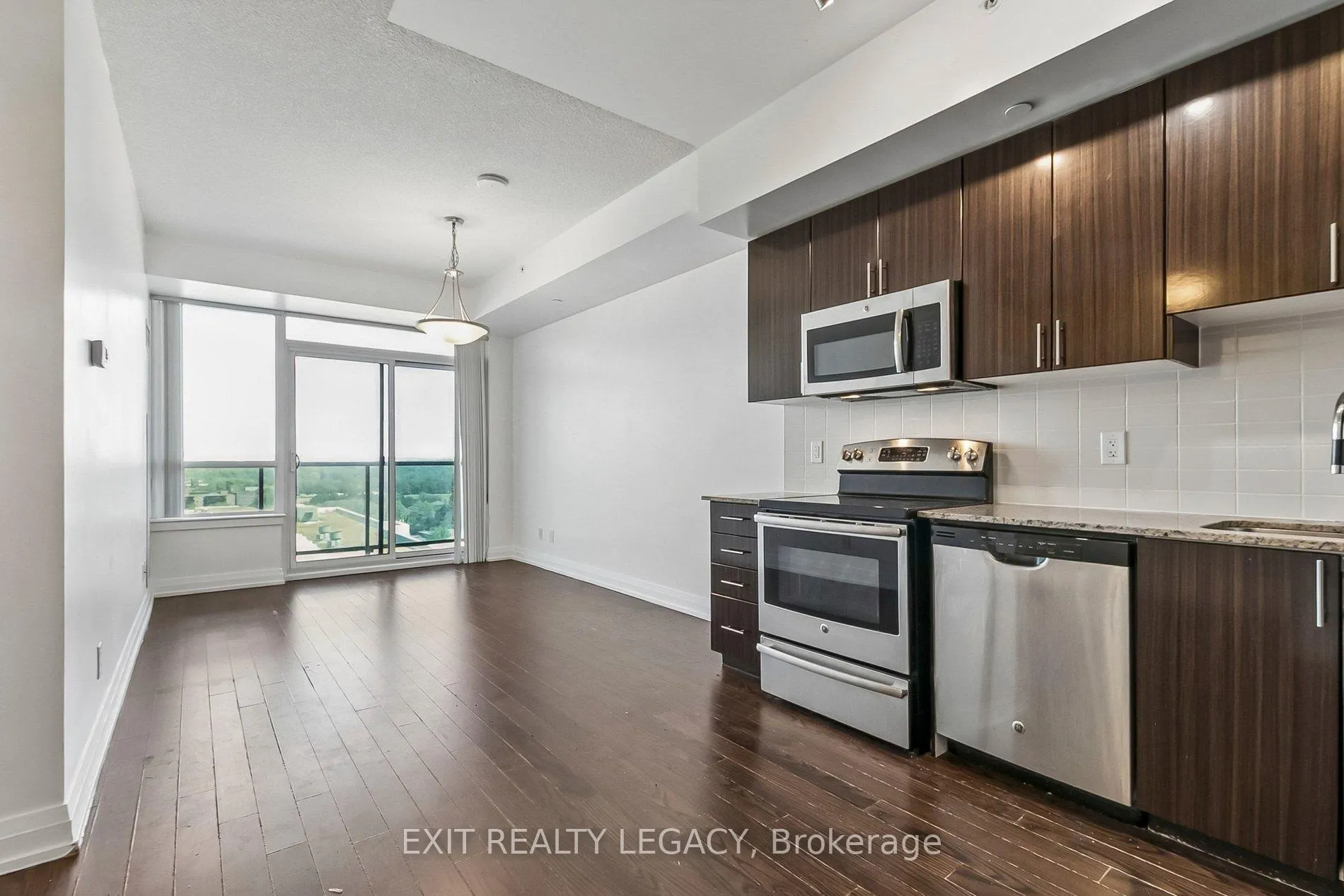 Photo 20 of Unit 710, 7167 Yonge Street, Markham, Grandview — HOMEH