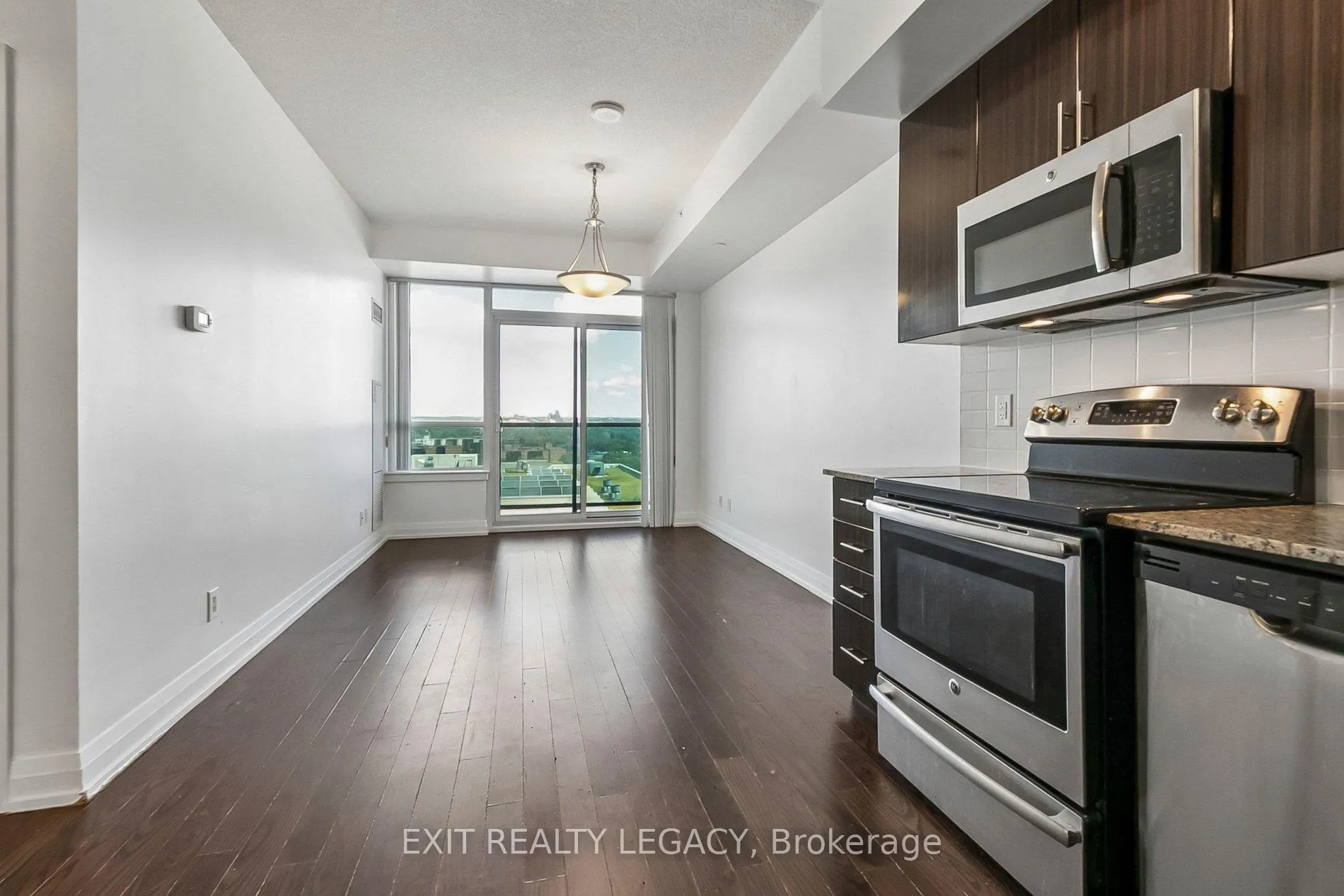 Photo 21 of Unit 710, 7167 Yonge Street, Markham, Grandview — HOMEH