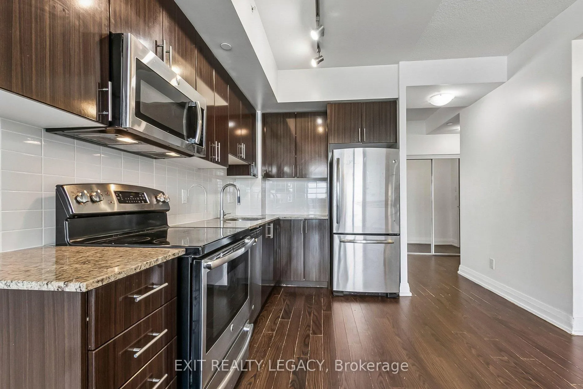 Photo 22 of Unit 710, 7167 Yonge Street, Markham, Grandview — HOMEH