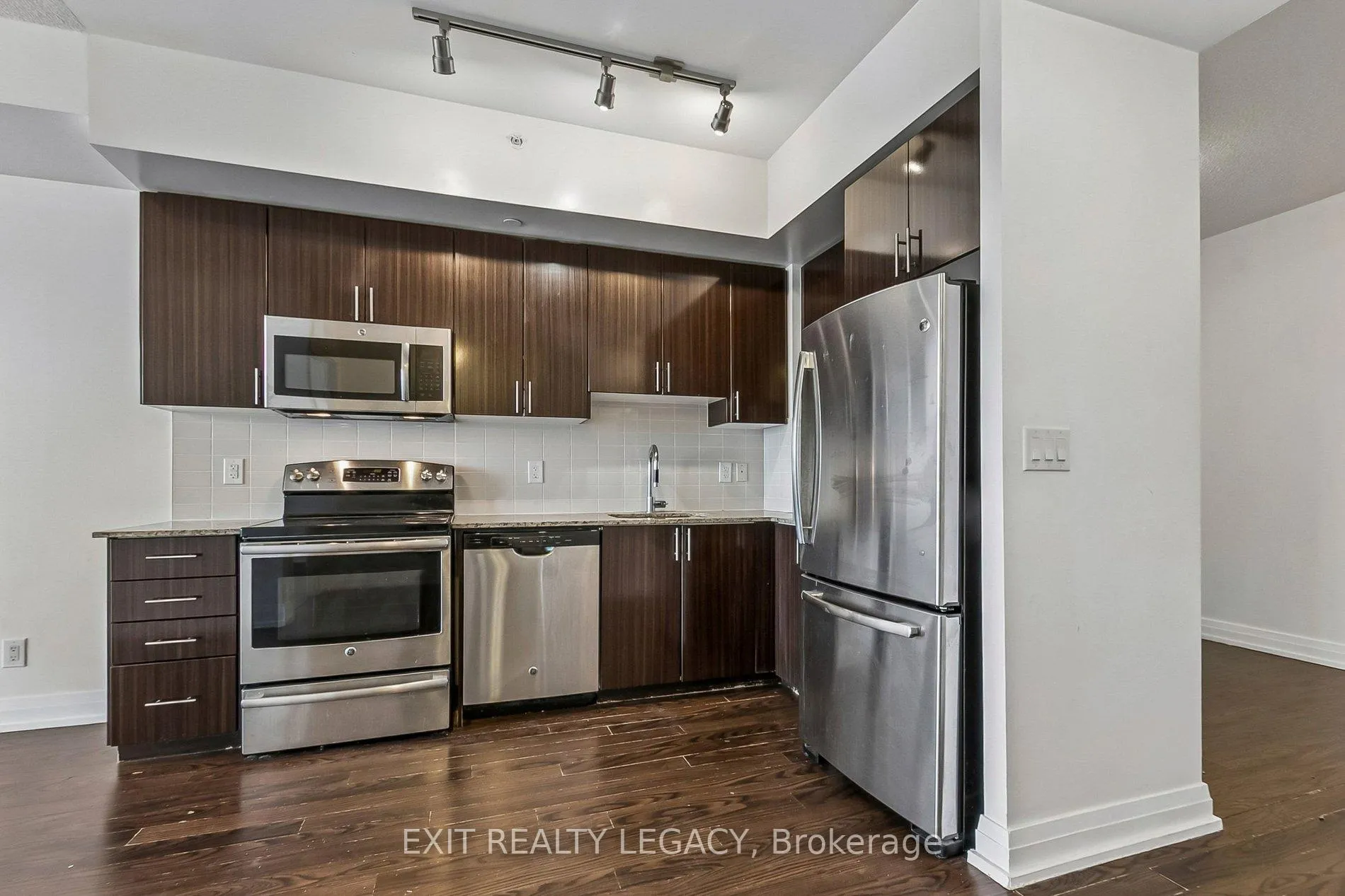 Photo 25 of Unit 710, 7167 Yonge Street, Markham, Grandview — HOMEH