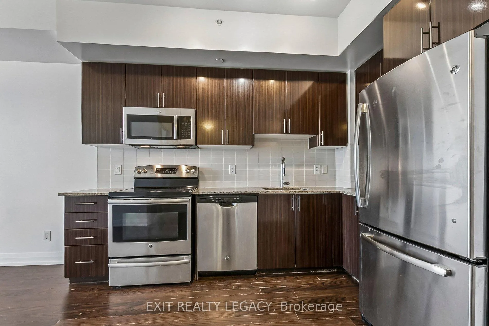 Photo 26 of Unit 710, 7167 Yonge Street, Markham, Grandview — HOMEH