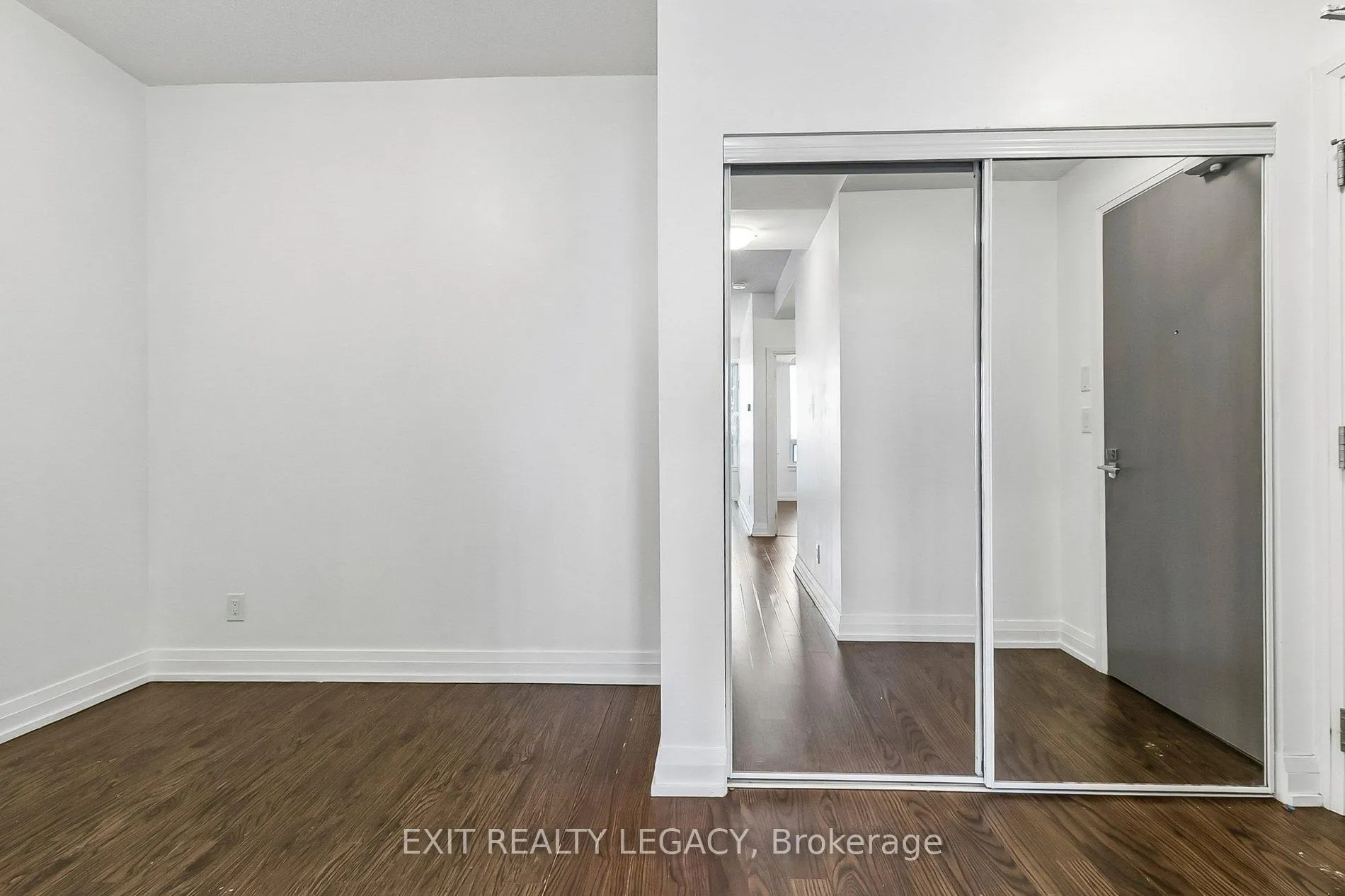 Photo 38 of Unit 710, 7167 Yonge Street, Markham, Grandview — HOMEH