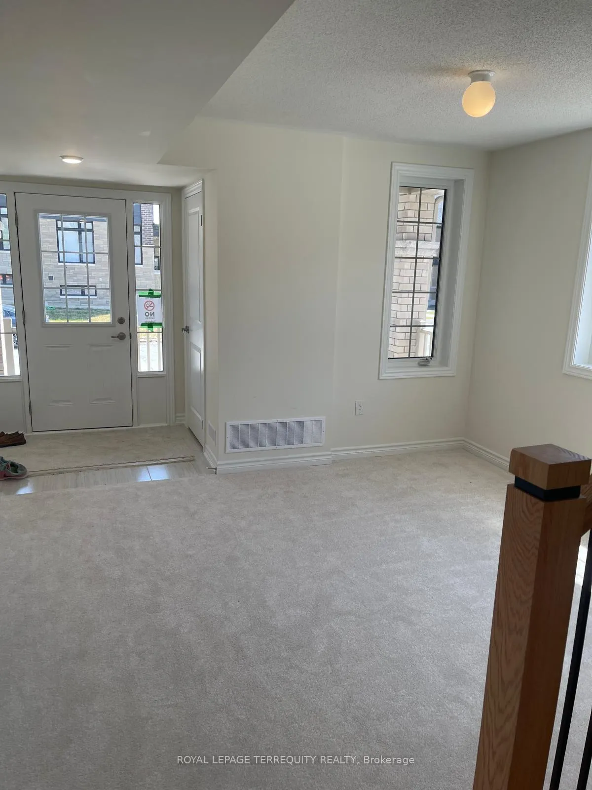 Photo 7 of 2602 Apricot Lane, Pickering, Duffin Heights — HOMEH