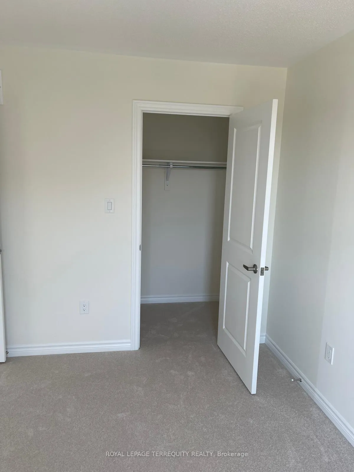 Photo 34 of 2602 Apricot Lane, Pickering, Duffin Heights — HOMEH