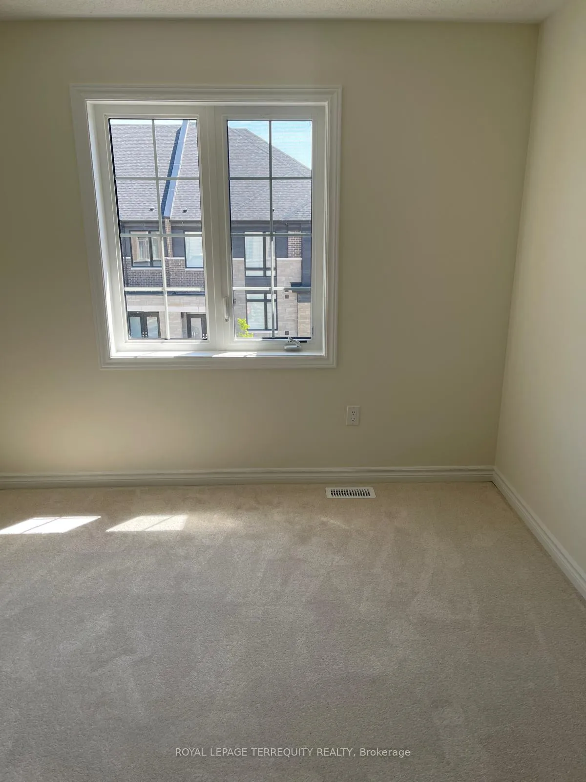 Photo 35 of 2602 Apricot Lane, Pickering, Duffin Heights — HOMEH